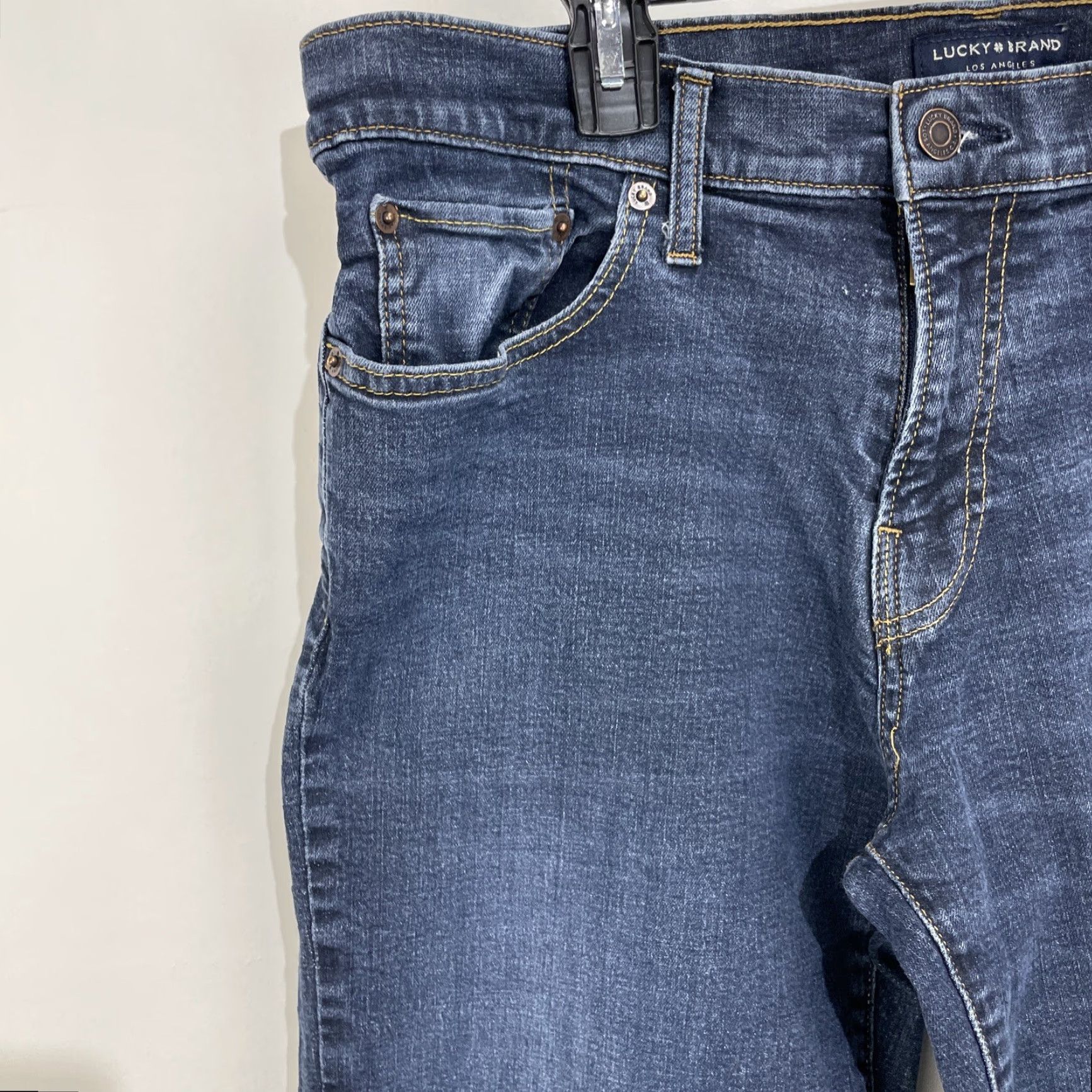 Lucky Brand Lucky Brand Jeans Mens 34X30 Blue 221 Straight Model Dark Wash Denim Jeans 5-Pocket Belt Loops Regular Fit Cotton Spandex Machine Washable Size US 34 / EU 50 - 2 Thumbnail
