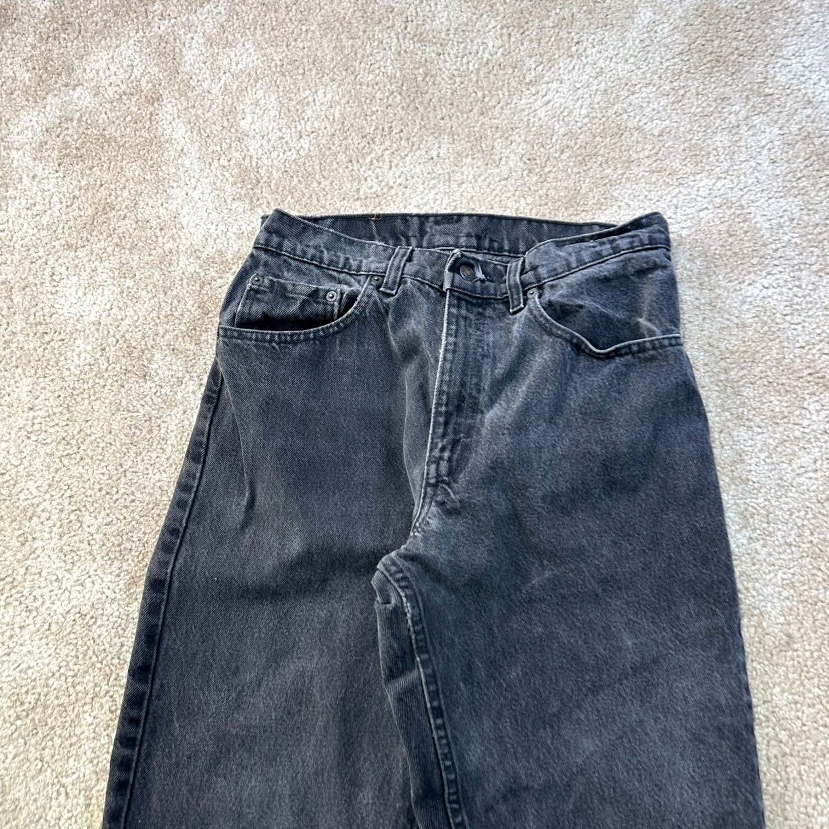 Levi's vintage Levi's 550 Jeans Men's 31x32 Black Denim USA Made Relaxed Straight 5-Pocket Distressed Logo Belt Loops Button Zipper Size US 31 - 3 Thumbnail