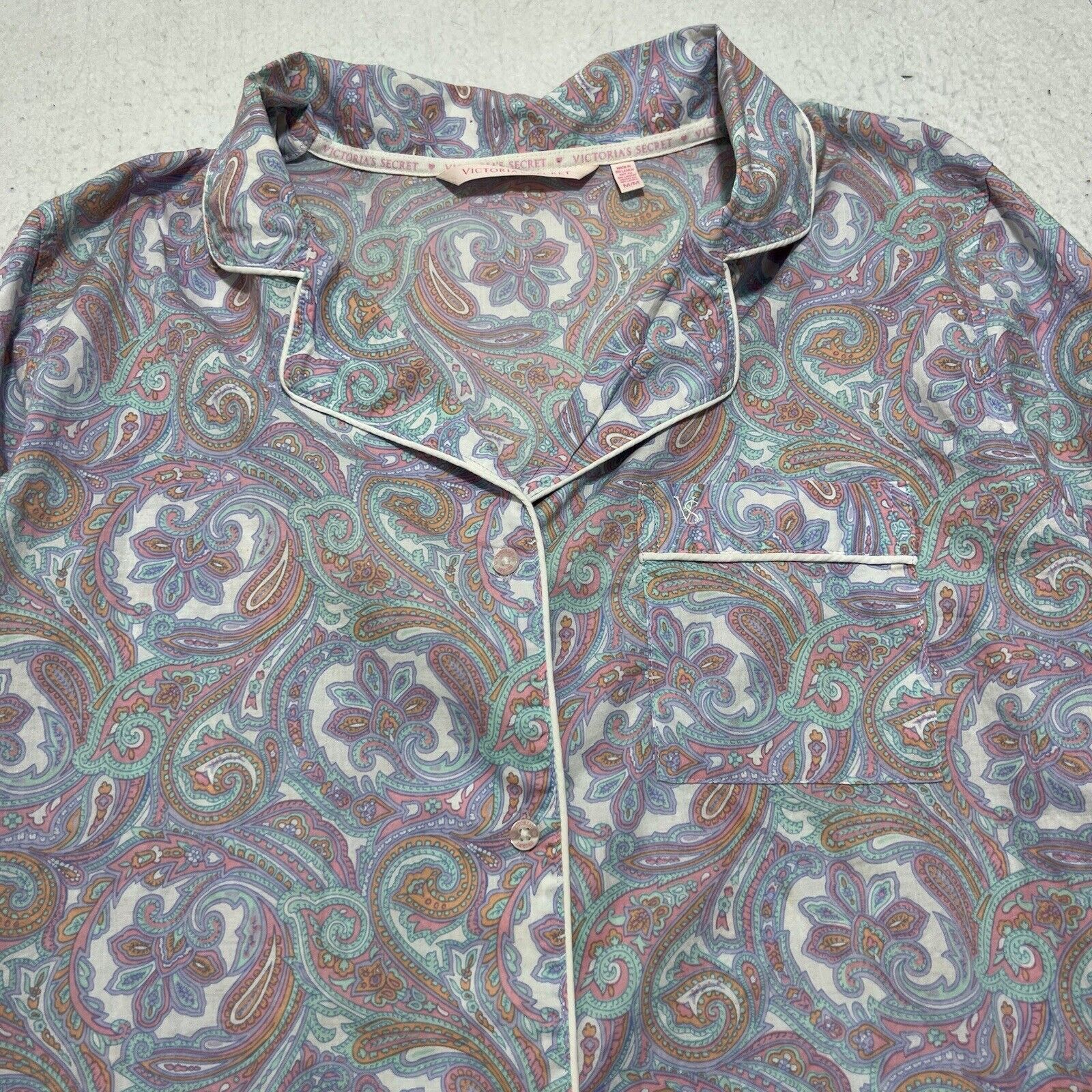Victoria's Secret Victoria's Secret Paisley Patterned Button Up Sleep Shirt Size ONE SIZE - 2 Thumbnail
