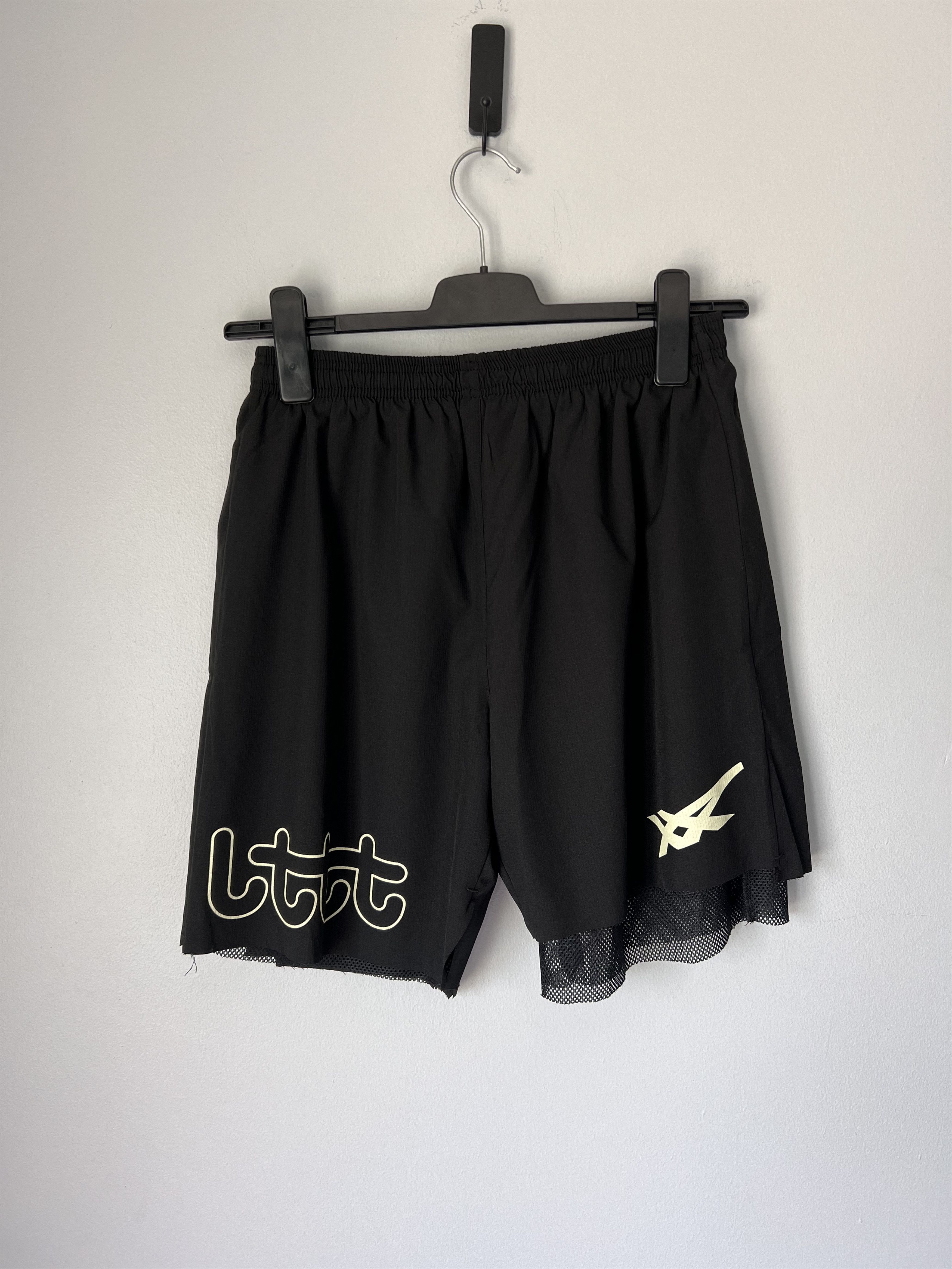Asics Little Tokyo Table Tennis Asics Chopped Shorts in Black Size US 30 / EU 46 - 4 Thumbnail