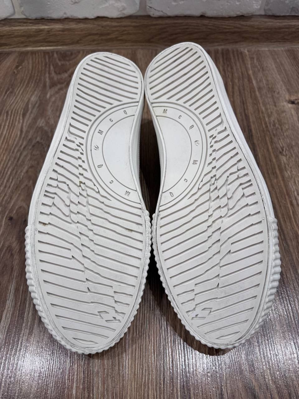 McQ Alexander McQueen McQ Alexander McQueen Men Swallow Plimsoll Sneakers Shoes Size US 10 / EU 43 - 17 Thumbnail