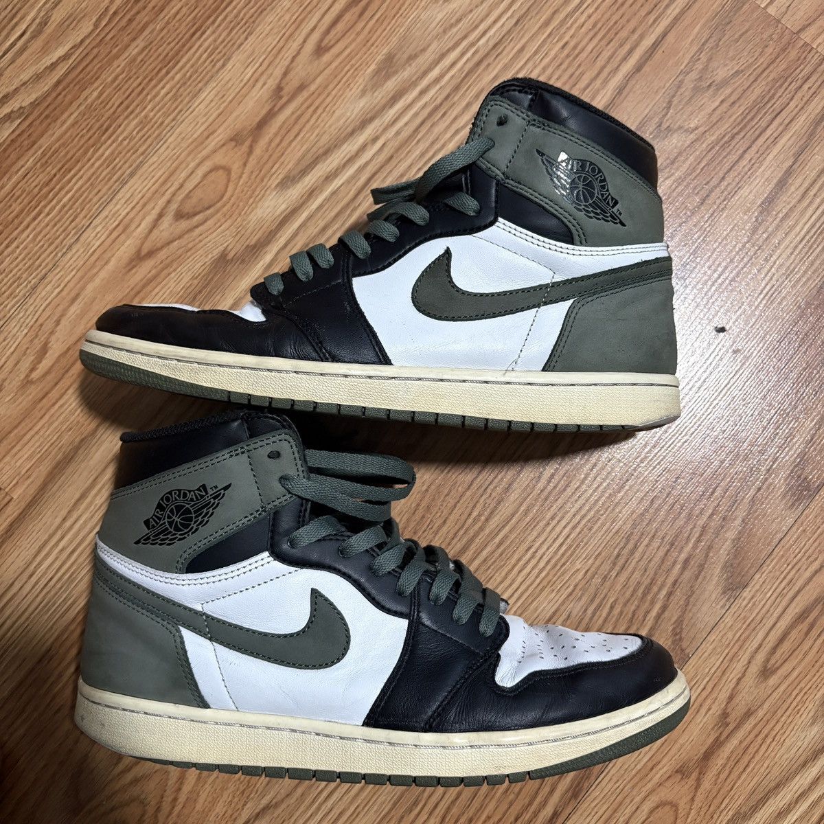 Jordan Brand Jordan 1 Retro High Clay Green Size US 10 / EU 43 - 5 Thumbnail