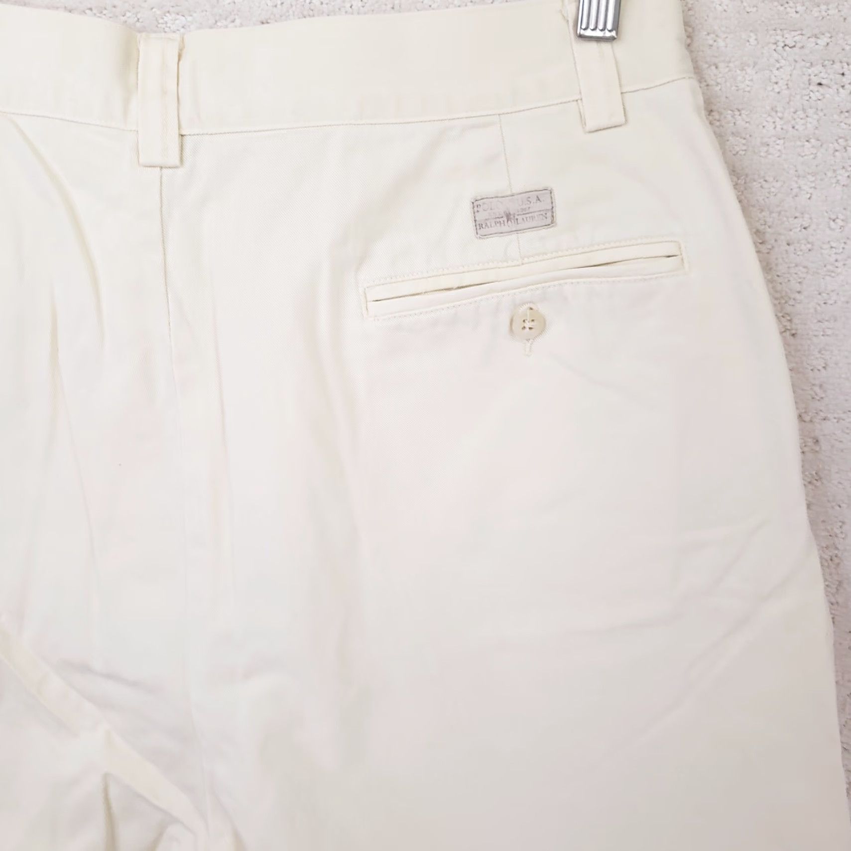 Polo Ralph Lauren VINTAGE Polo Ralph Lauren Shorts Mens 33 Pale Yellow Chino Regular Inseam 8in Zip Button Logo Casual Casual Mens Yellow 90s Classic Outdoor Outdoors Size US XS / EU 42 / 0 - 6 Thumbnail
