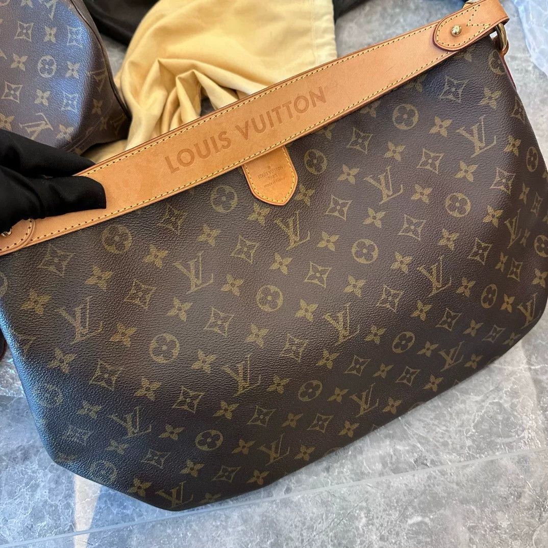 Louis Vuitton Pre-loved Bag Very good condition Size ONE SIZE - 1 Thumbnail