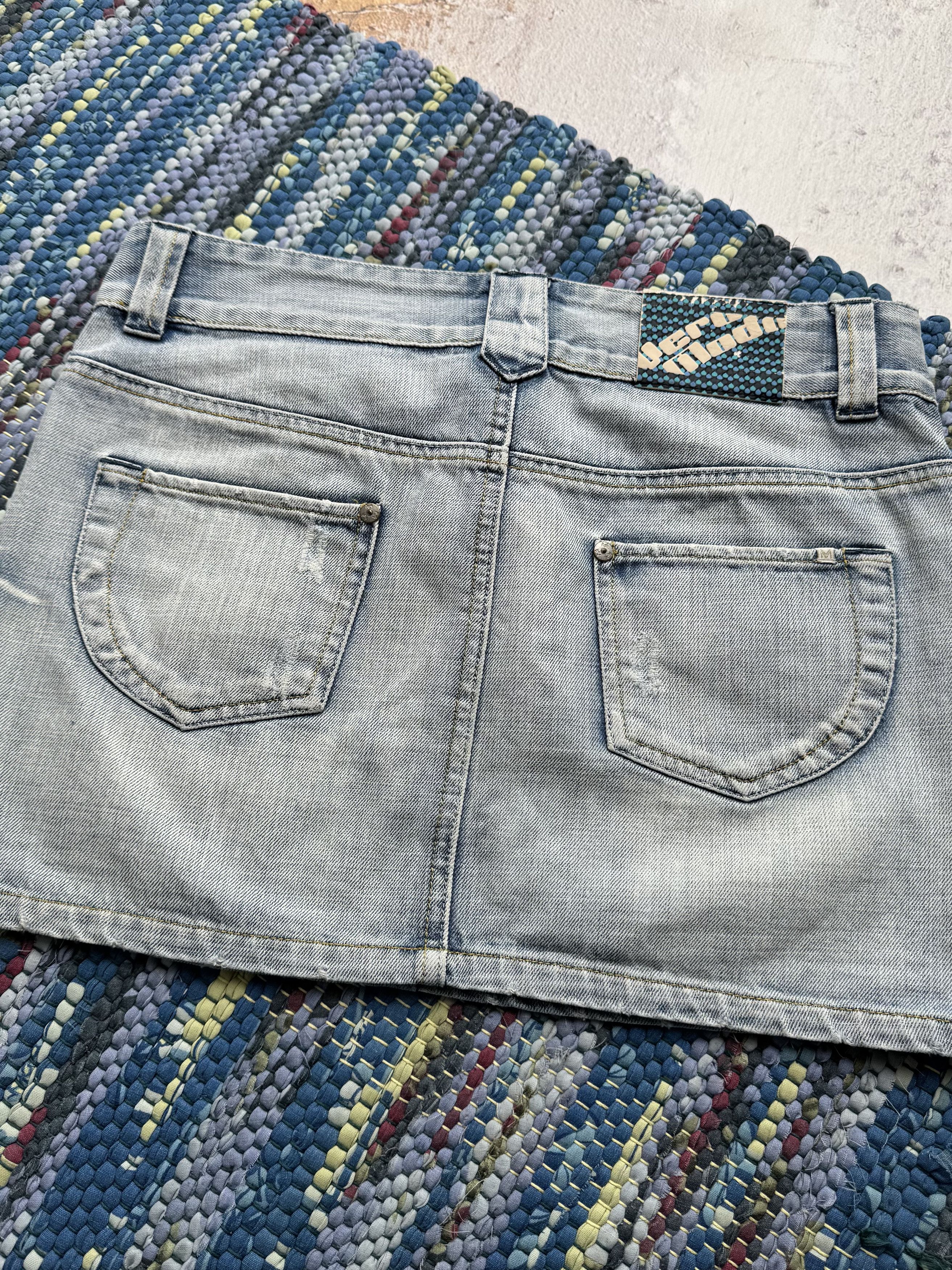 Vintage Vintage Mini Skirt Blue Low Rise Jean Skirt Y2K Faded Wash Size 30" / US 8 / IT 44 - 7 Thumbnail