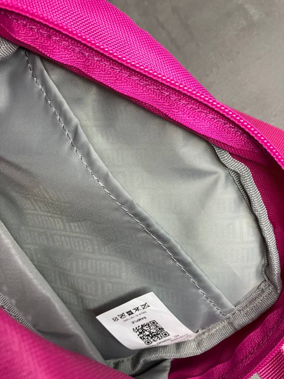 Puma New Puma Big Cat Logo Hip Bag Messenger Reflective 7690863 Size ONE SIZE - 3 Thumbnail