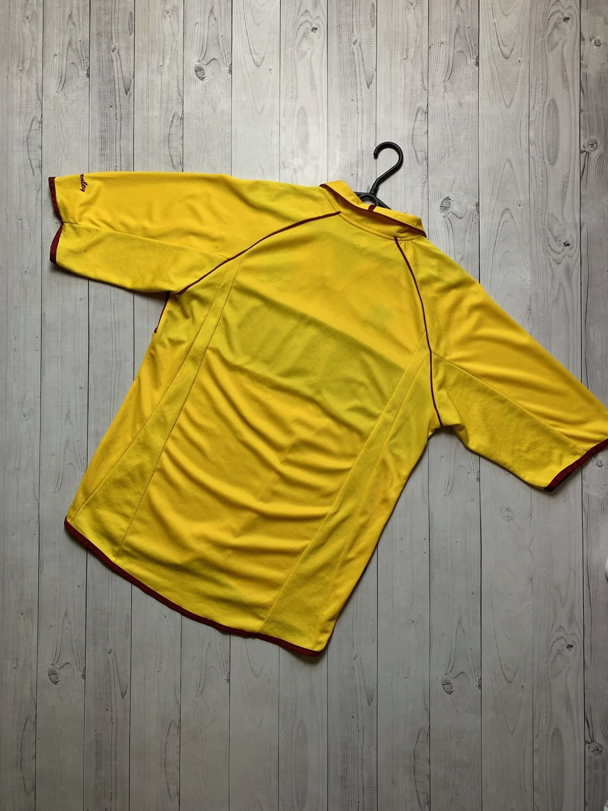 Vintage Vintage Burnley soccer jersey size XL rare yellow errea Size US XL / EU 56 / 4 - 5 Thumbnail