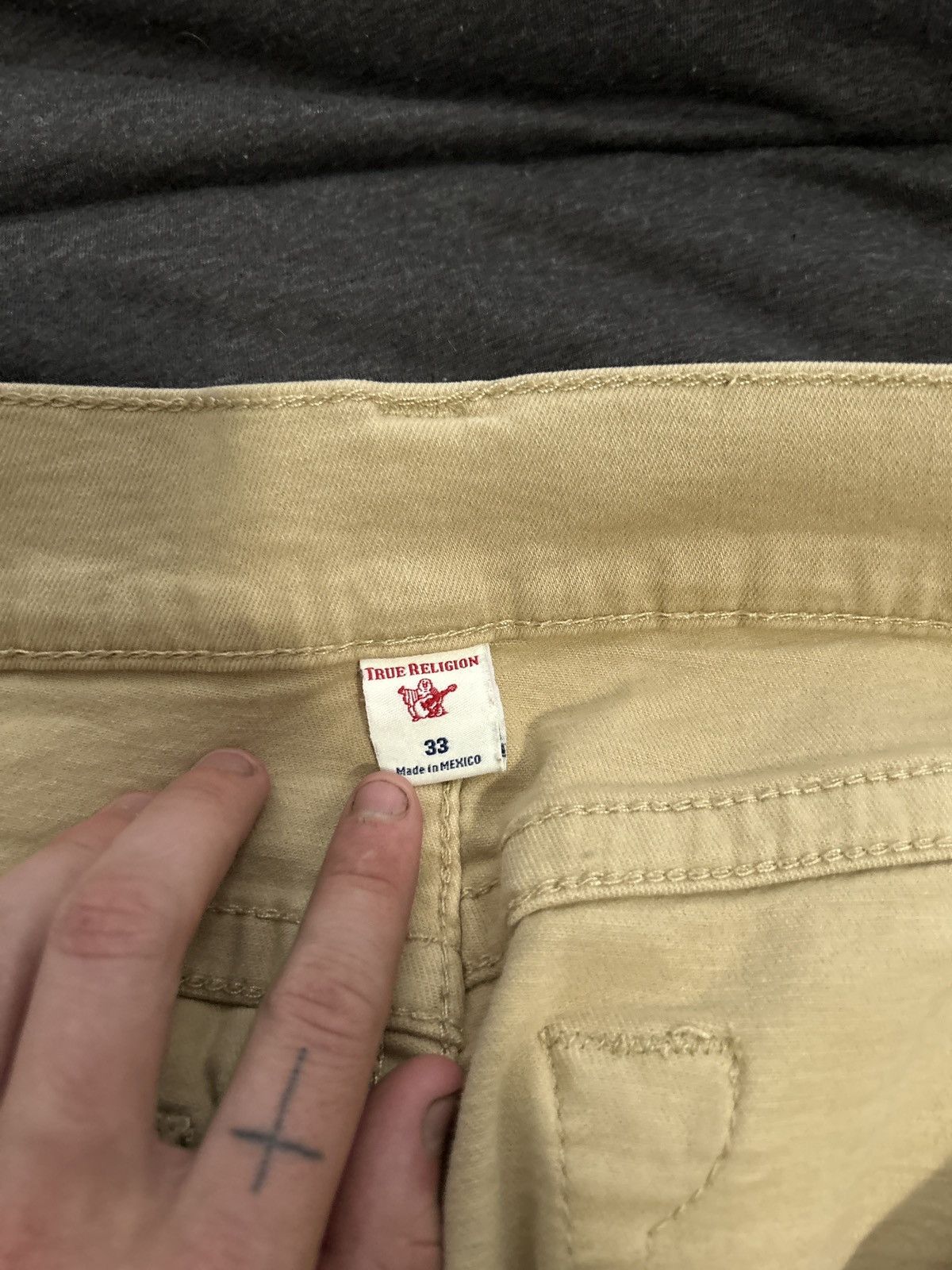 True Religion Ricky style jorts Size US 33 - 2 Thumbnail