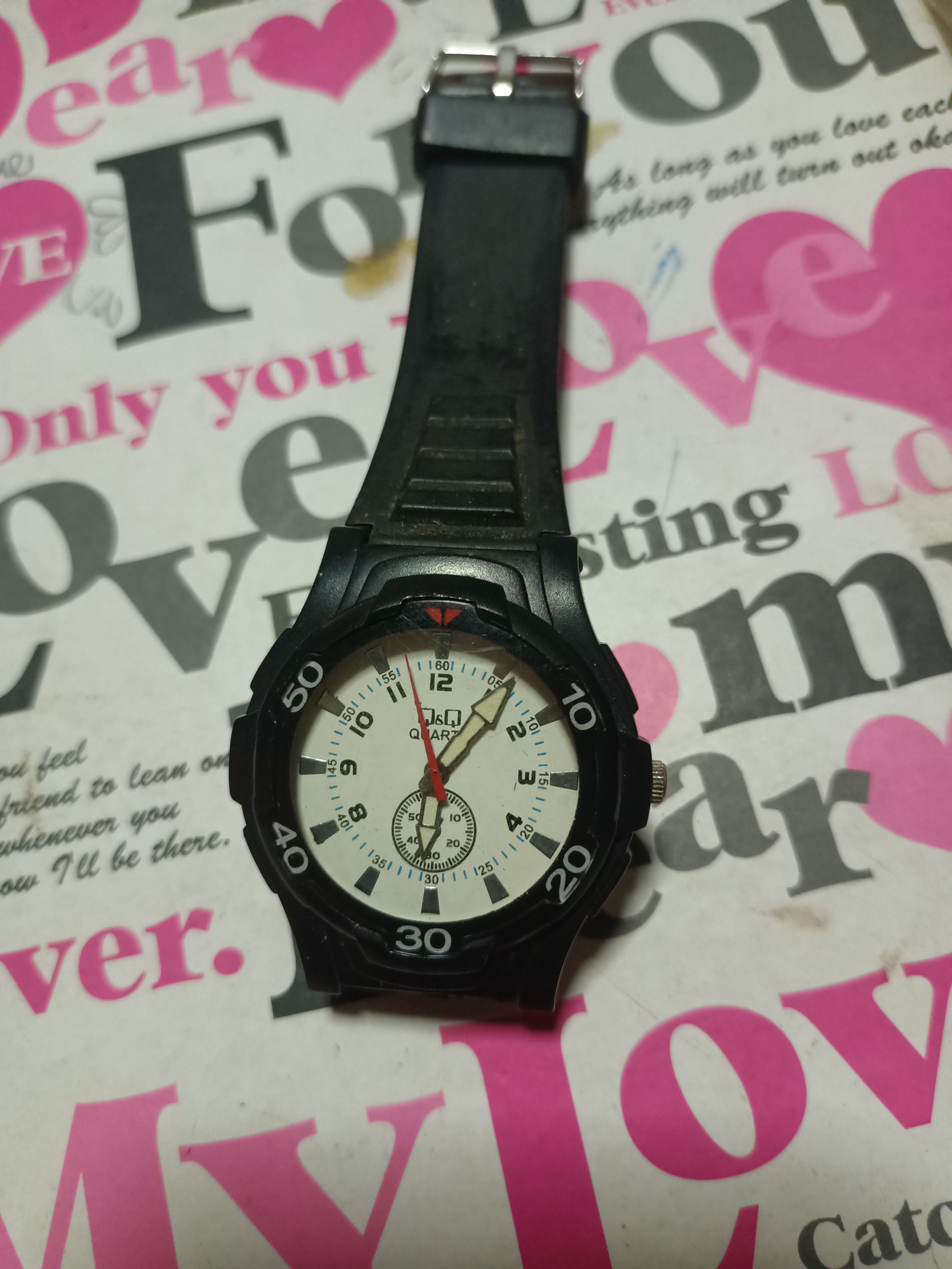 White Dial Q&Q by Quartz Jon Mov men watch