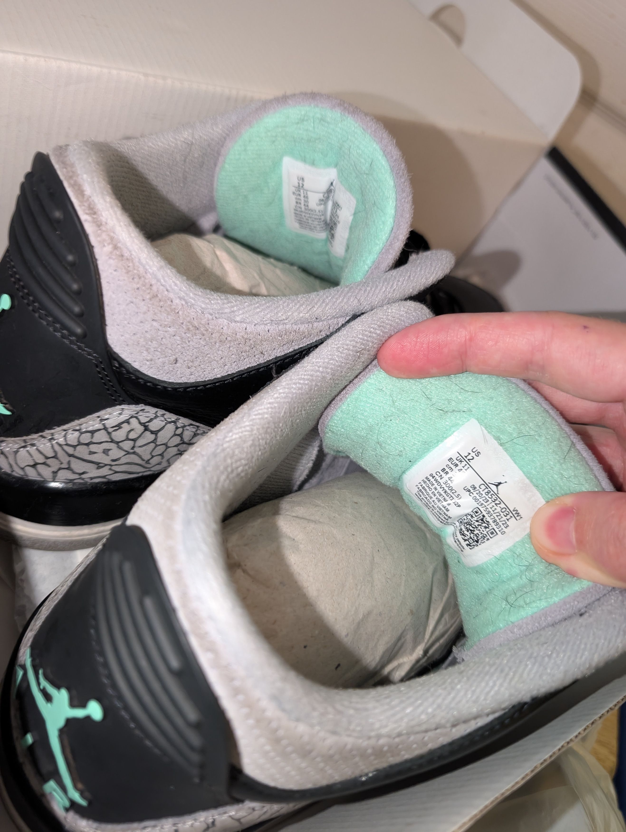 Jordan Brand Jordan 3 Retro "Green Glow" Size US 12 / EU 45 - 7 Thumbnail