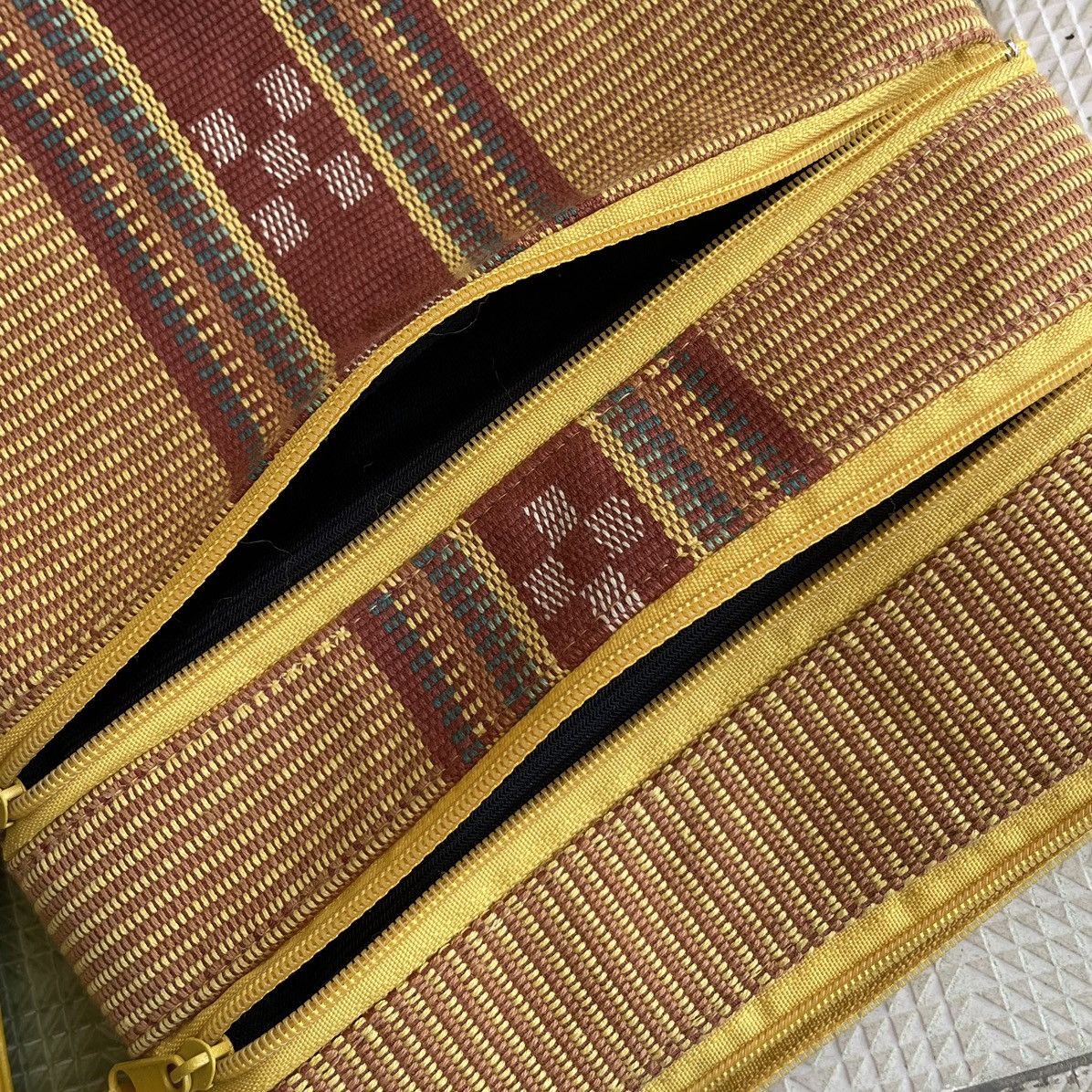 Native × Tribal Streetwear 🔥 RARE UNBRAND WOVEN NATIVE CROSSBODY Size ONE SIZE - 9 Thumbnail