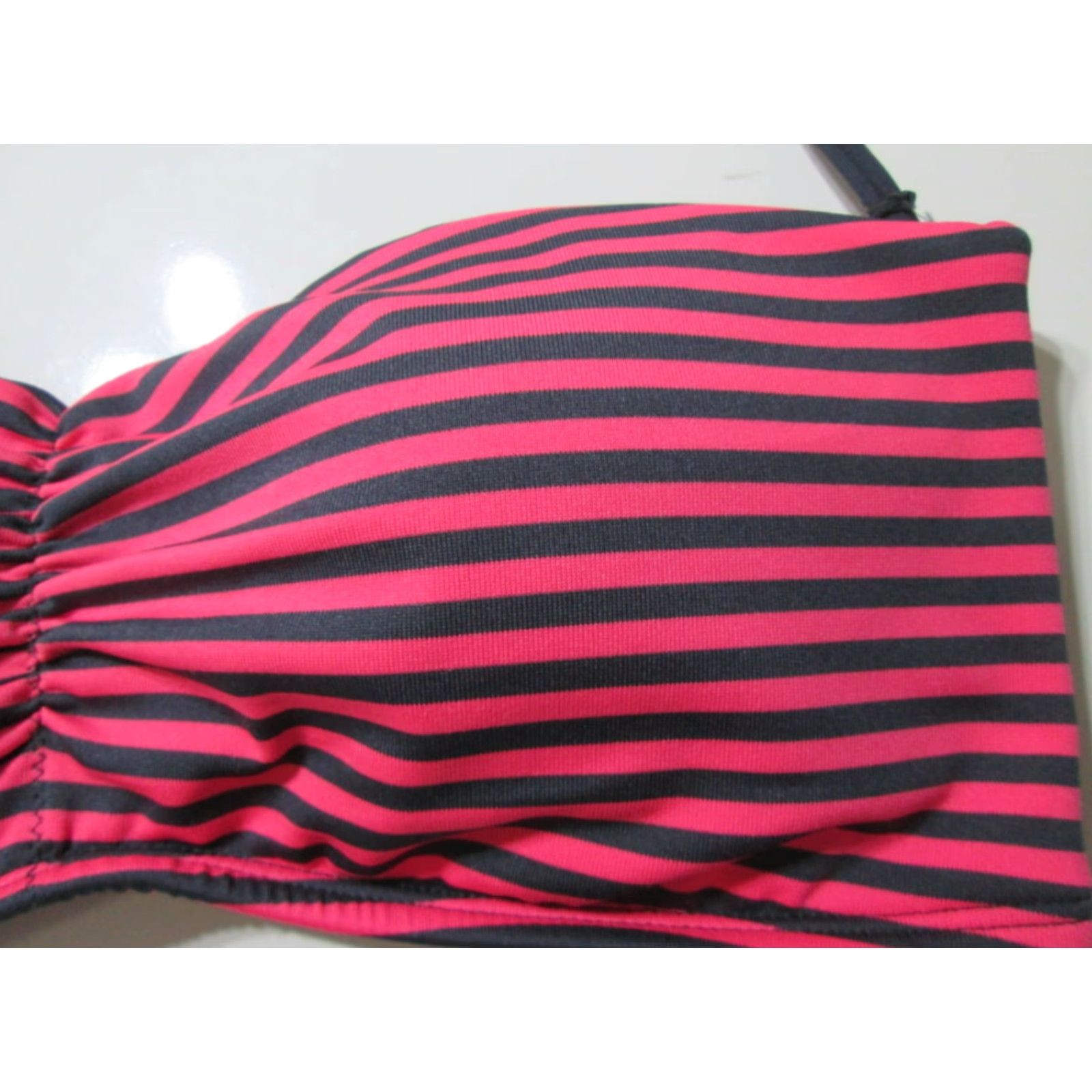 Mossimo Mossimo Bikini Top L Halter Striped Red/Black Lined Vintage? Size L / US 10 / IT 46 - 4 Thumbnail