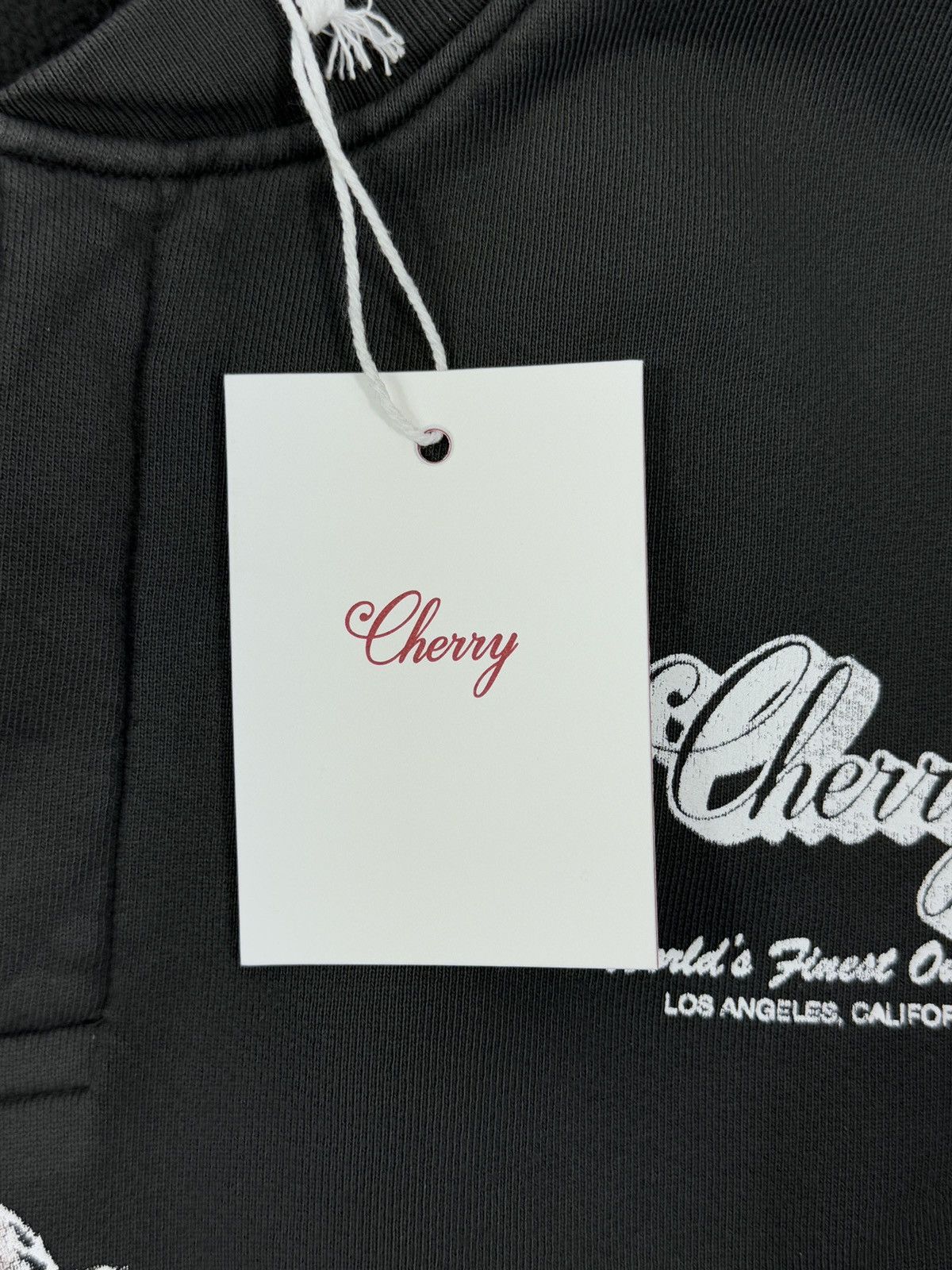 Cherry LA GRAPHIC PRINT SWEATER Size US XL / EU 56 / 4 - 8 Thumbnail