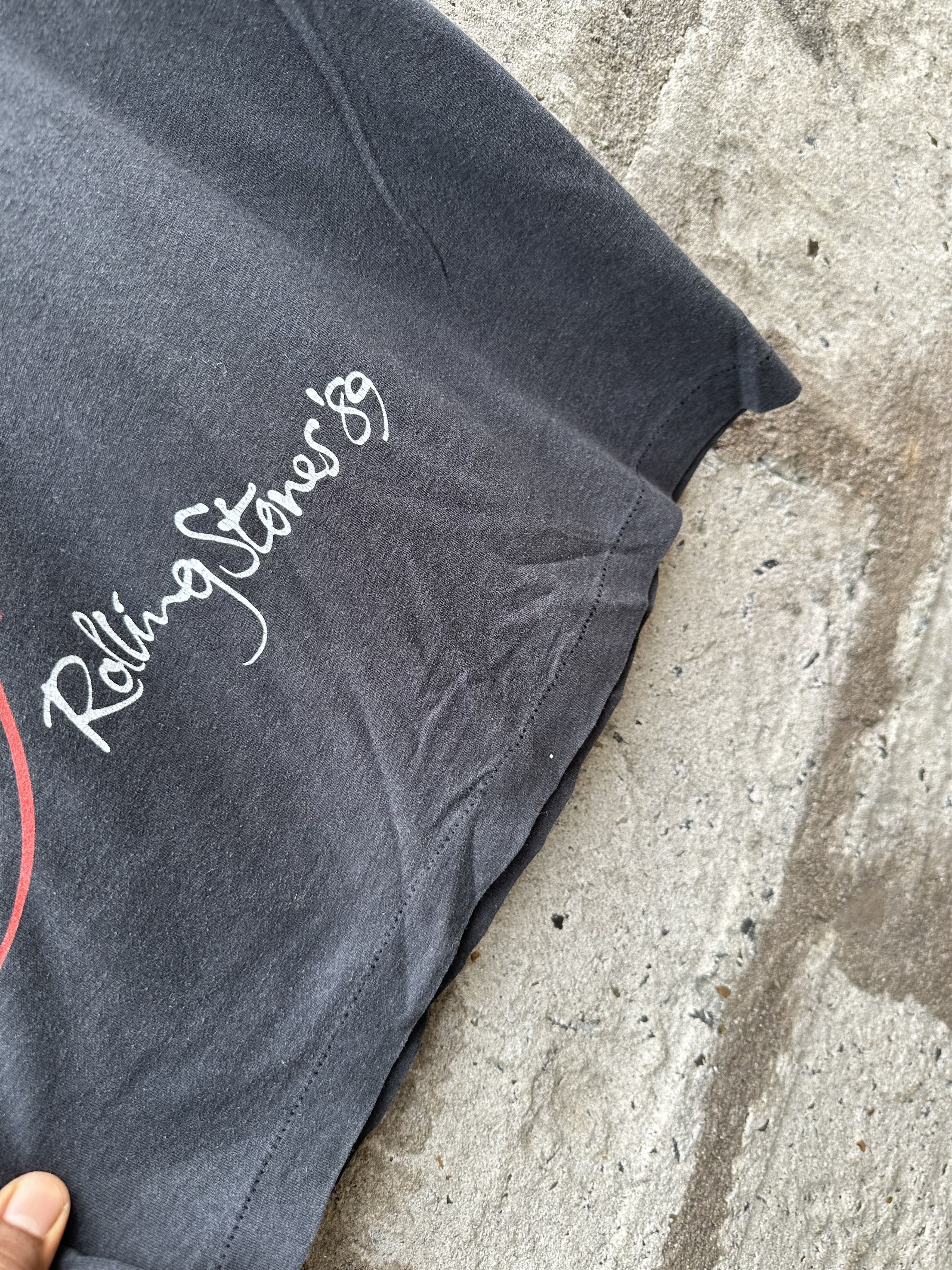 The Rolling Stones Vintage Rolling Stones 1989 Canadian Tour T-Shirt Size US L / EU 52-54 / 3 - 5 Thumbnail