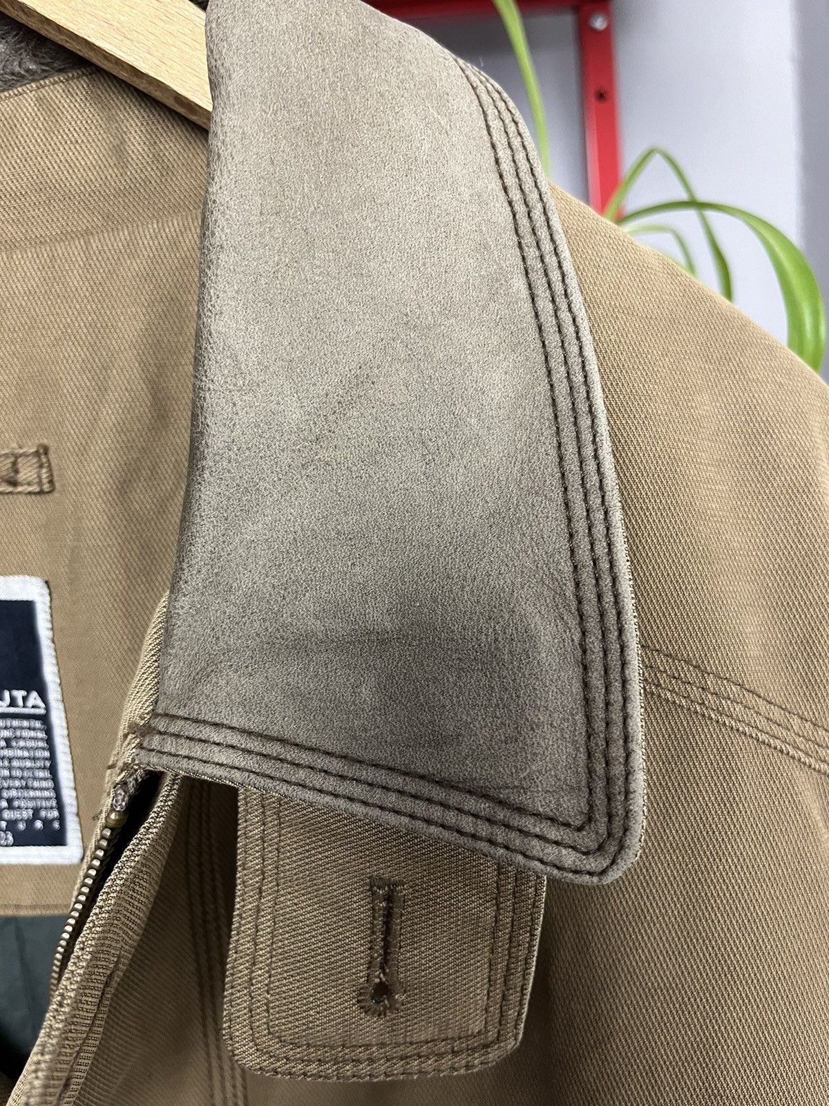 Baracuta × Vintage Vintage 00s Baracuta heavy insulated leather collar coat Size US L / EU 52-54 / 3 - 10 Thumbnail
