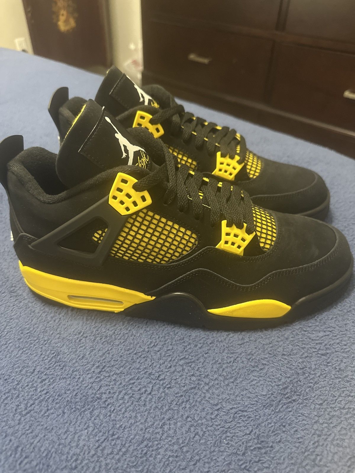 Jordan Brand Jordan Retro 4 Thunder Yellow Size US 11 / EU 44 - 1 Thumbnail