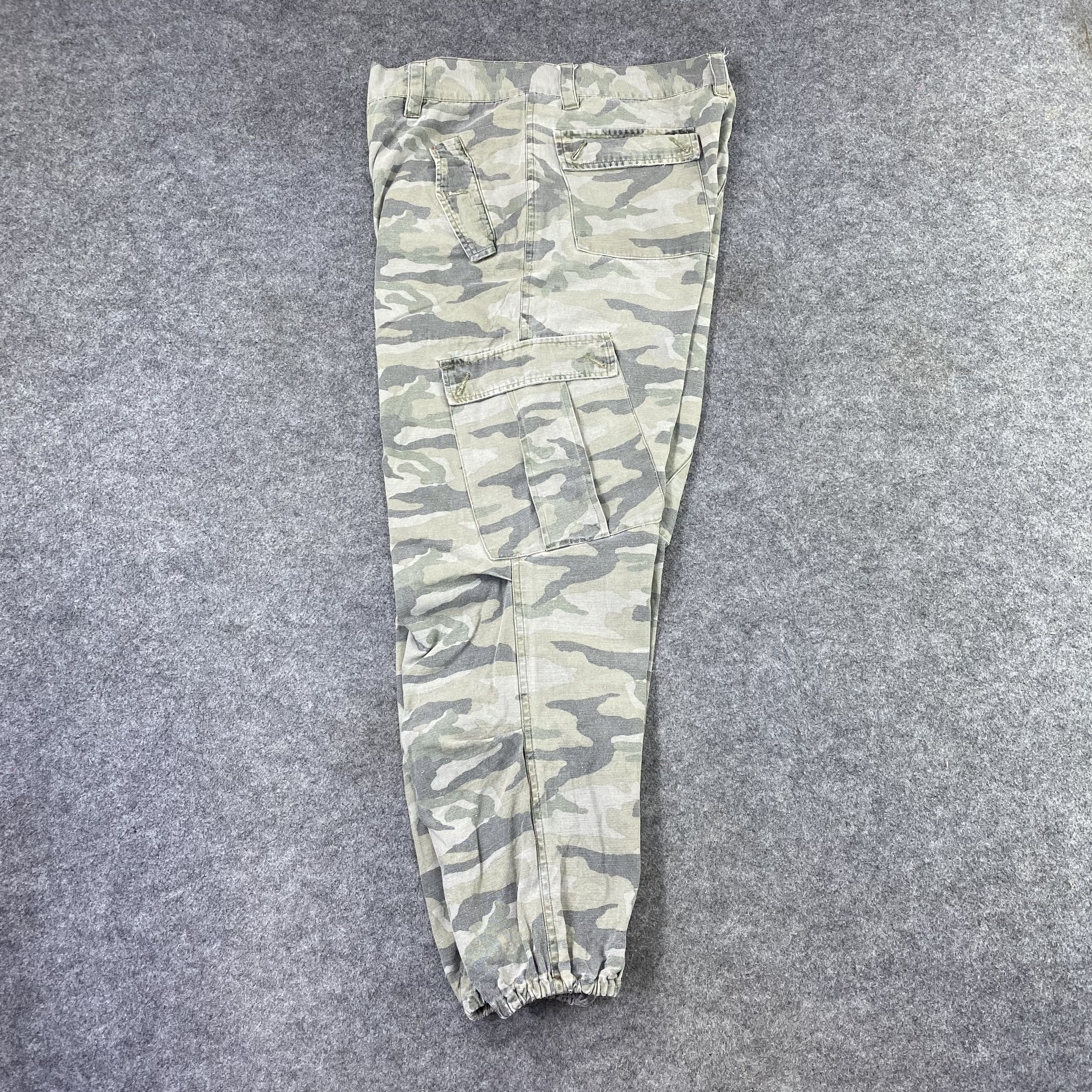 Japanese Brand × Vintage Vintage Military Camo Streetwear Cargo Pants-C016 Size US 32 / EU 48 - 3 Thumbnail