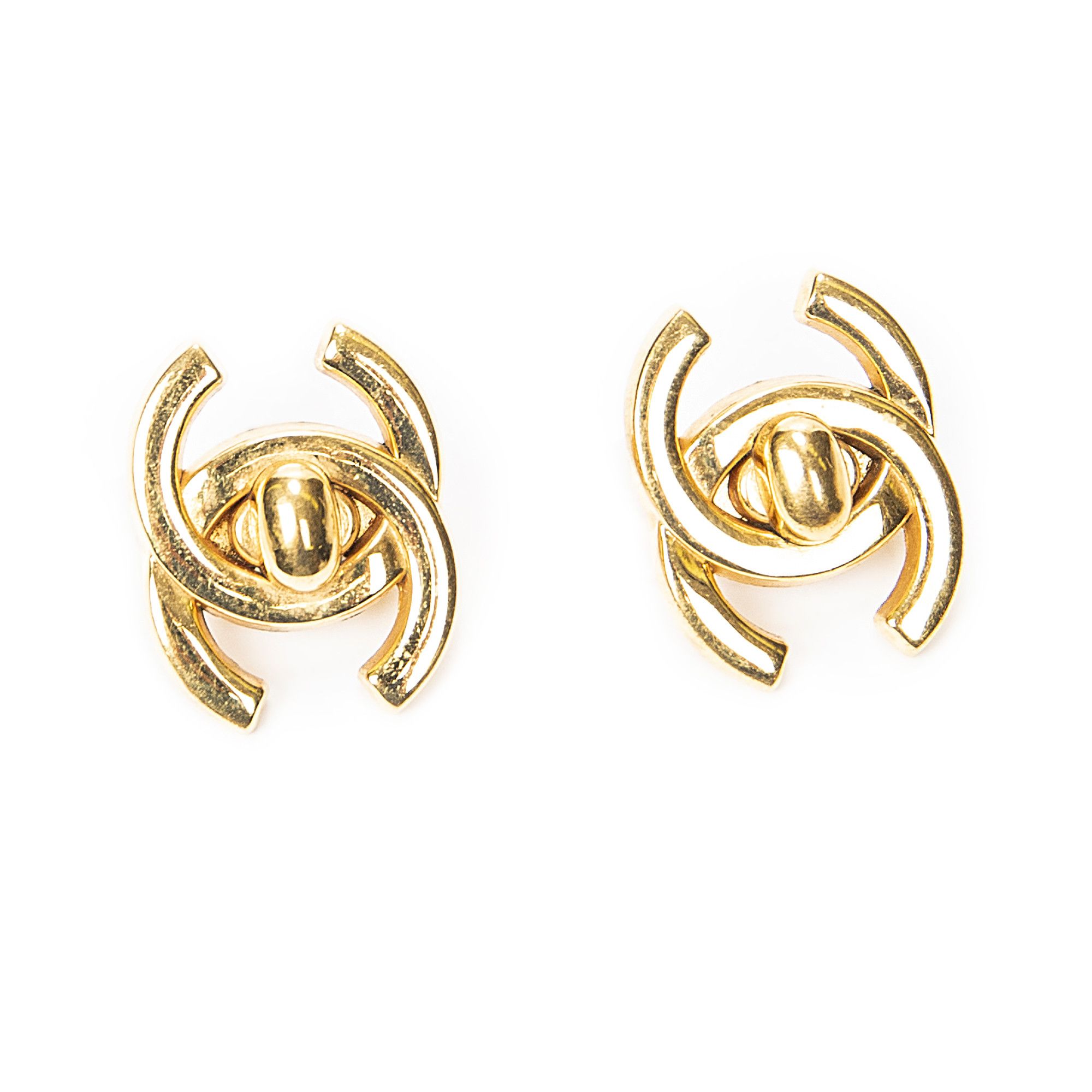 Chanel CC Turnlock Clip On Earrings Size ONE SIZE - 1 Thumbnail