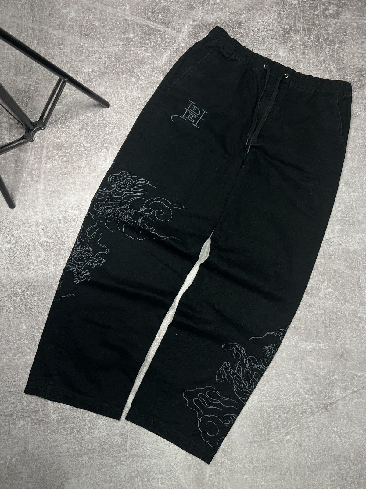 Ed Hardy Ed Hardy x Urban Outfitters Dragon Print Carpenter Pants Size US 34 / EU 50 - 1 Thumbnail