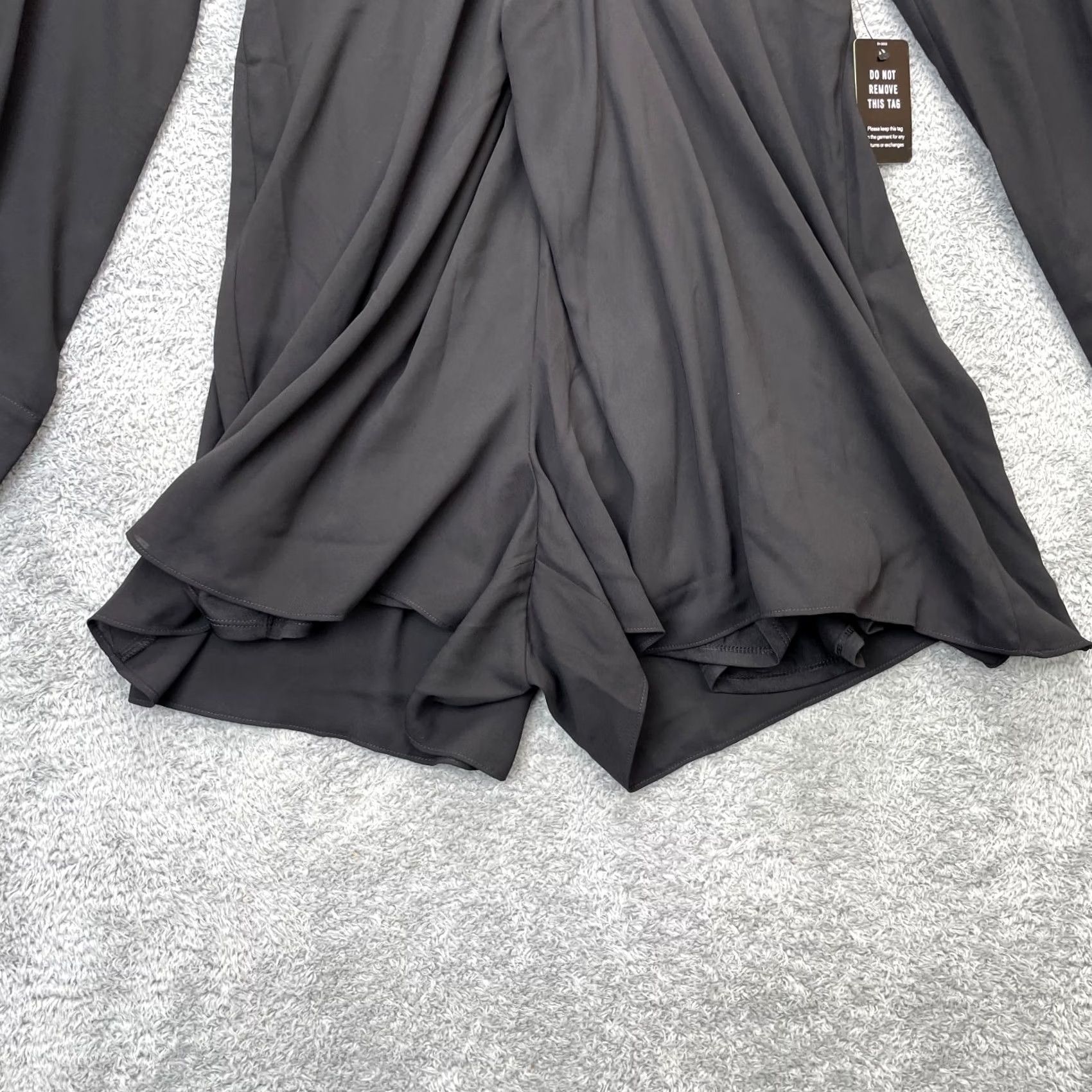 Express Express Romper Womens M Black One Piece Neck Twist Front Lined Back Zip Size 32" / US 10 / IT 46 - 6 Thumbnail
