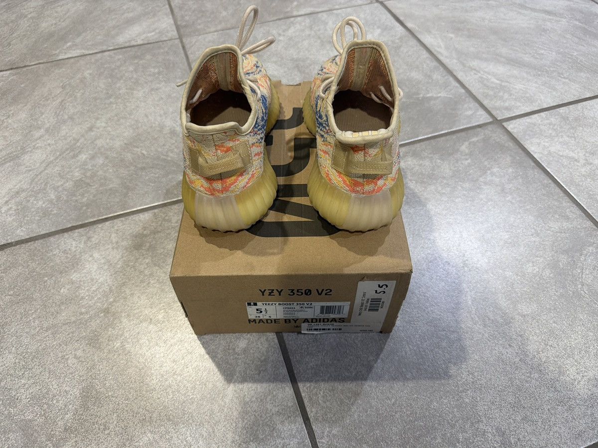 Yeezy Yeezy 350 v2 Mx Oat Size US 6 / IT 36 - 3 Thumbnail