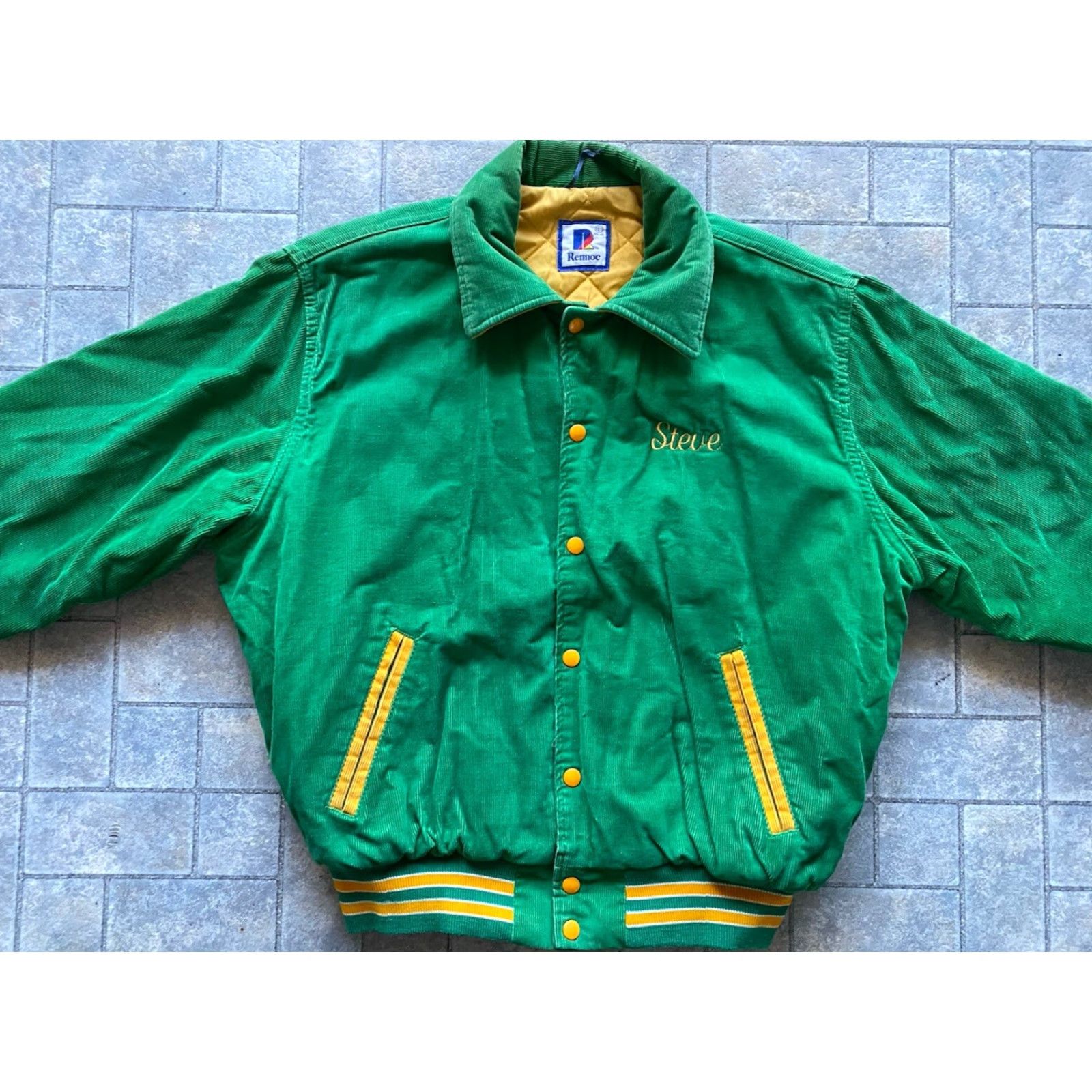 Vintage VINTAGE Rennoc Corduroy Jacket Coat Green Men’s Large L Regular Embroidered Coat Vintage Rennoc Green Corduroy Embroidered Men’s Large LV? Size US L / EU 52-54 / 3 - 5 Thumbnail
