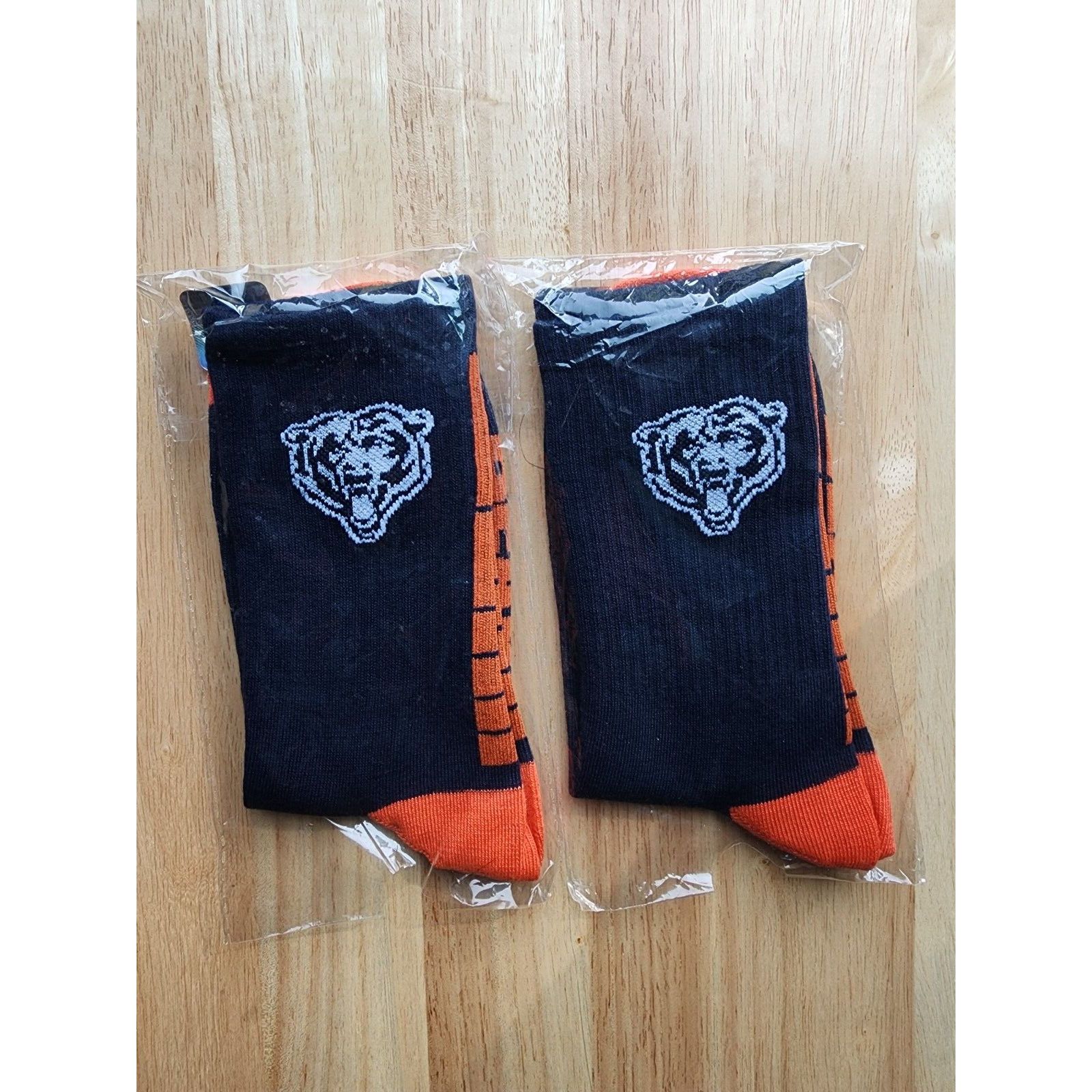 NFL Socks Chicago Bears Unisex 2 Pair NFL LICENSED APPAREL Size ONE SIZE - 1 Thumbnail