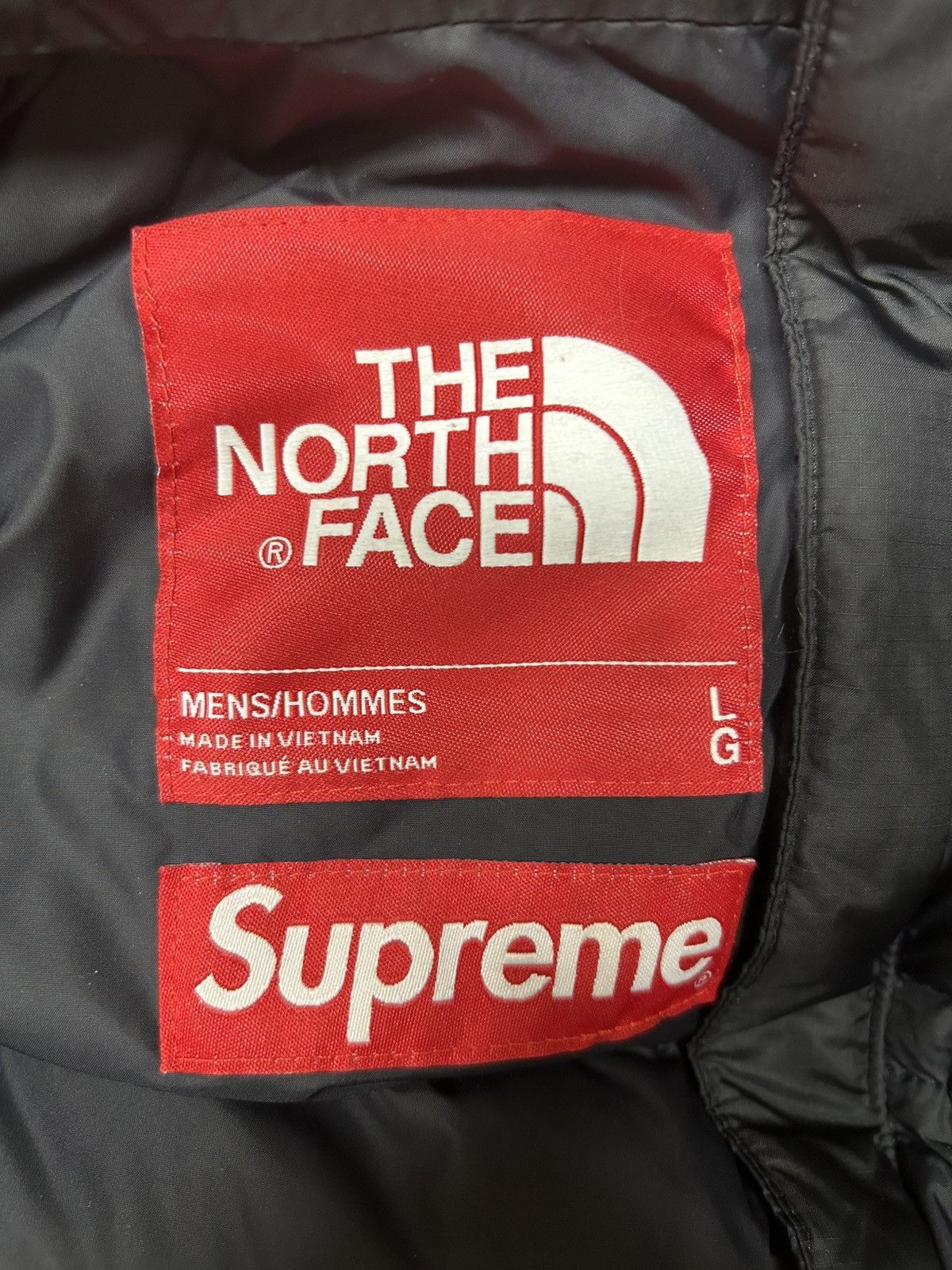 Supreme × The North Face Split Nuptse Puffer Jacket Size US L / EU 52-54 / 3 - 3 Thumbnail