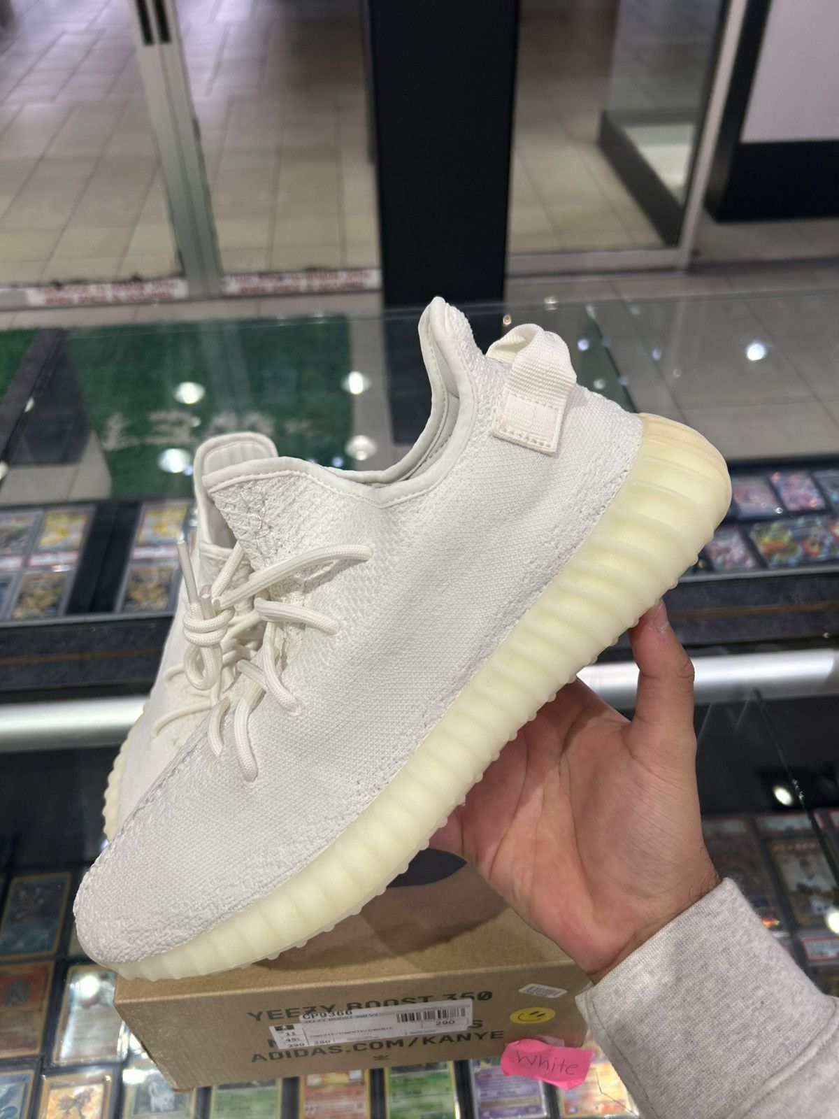 Adidas Yeezy 350 Cream 2018 Size US 11 / EU 44 - 2 Thumbnail