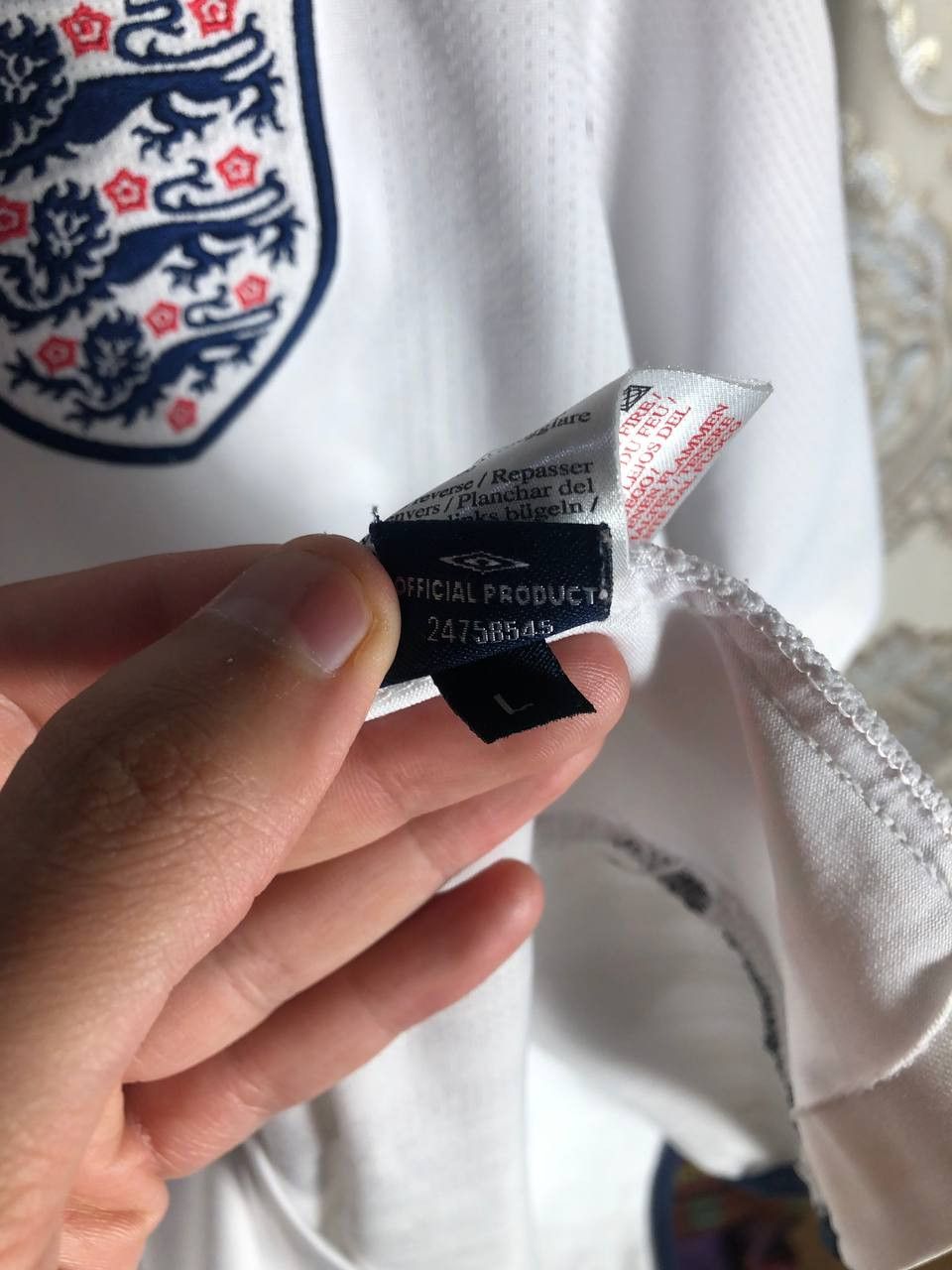 Umbro Vintage Umbro England Retro Soccer Jersey Chelsea Y2K 90s Size US L / EU 52-54 / 3 - 8 Thumbnail