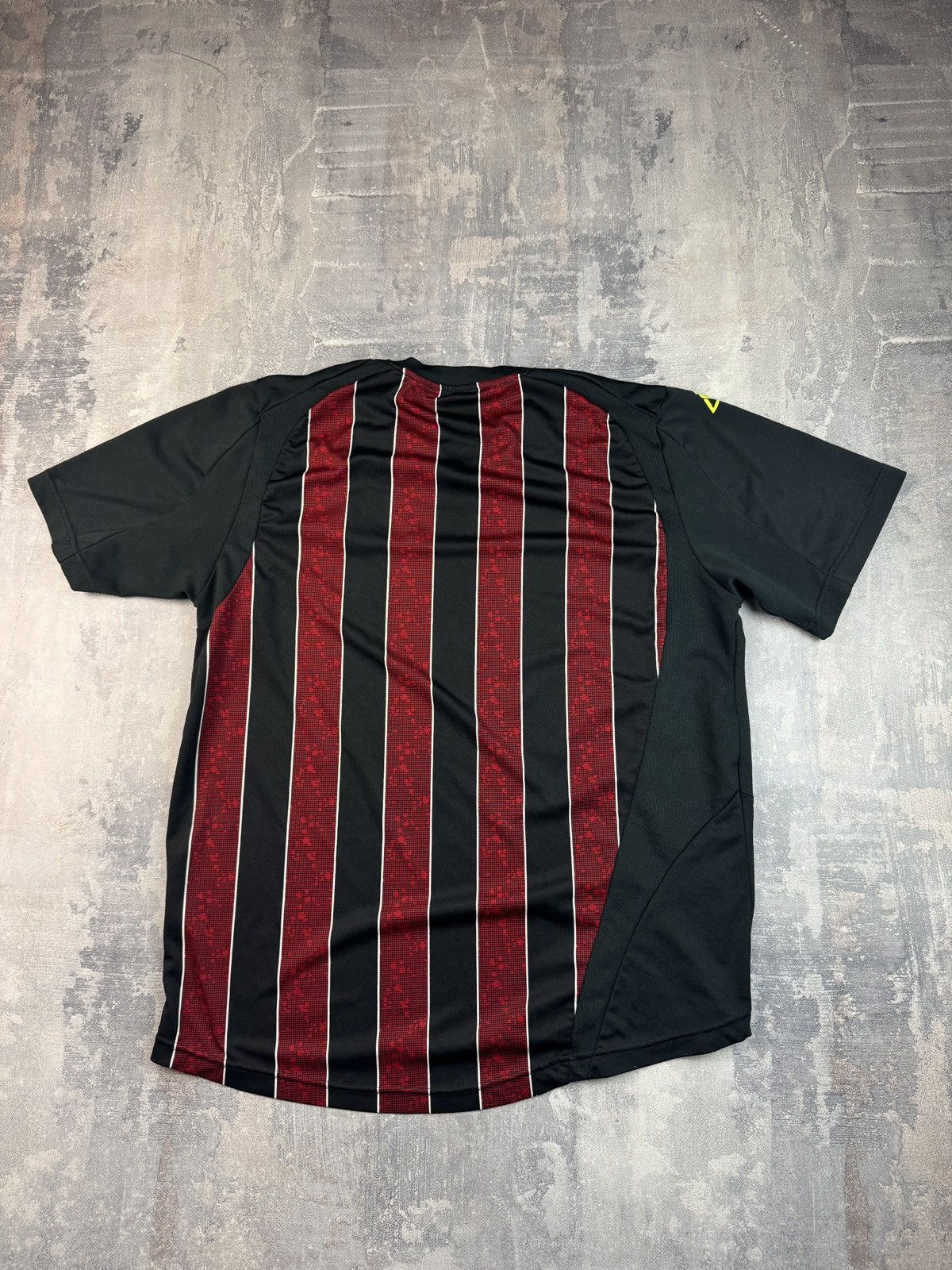 Le Coq Sportif Manchester United 2008/09 Away Soccer Jersey Le Coq Sportif Size US L / EU 52-54 / 3 - 8 Thumbnail