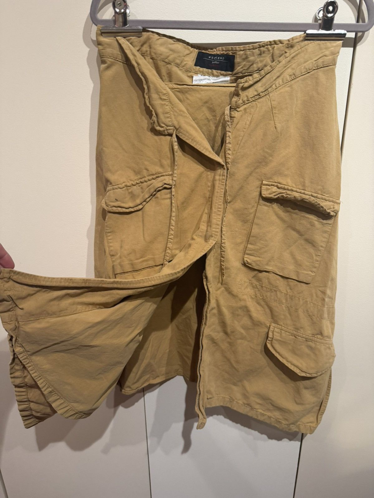 Weekend Max Mara Max Mara weekend Beige cargo skirt " #cargo #summer Size 29" - 2 Thumbnail