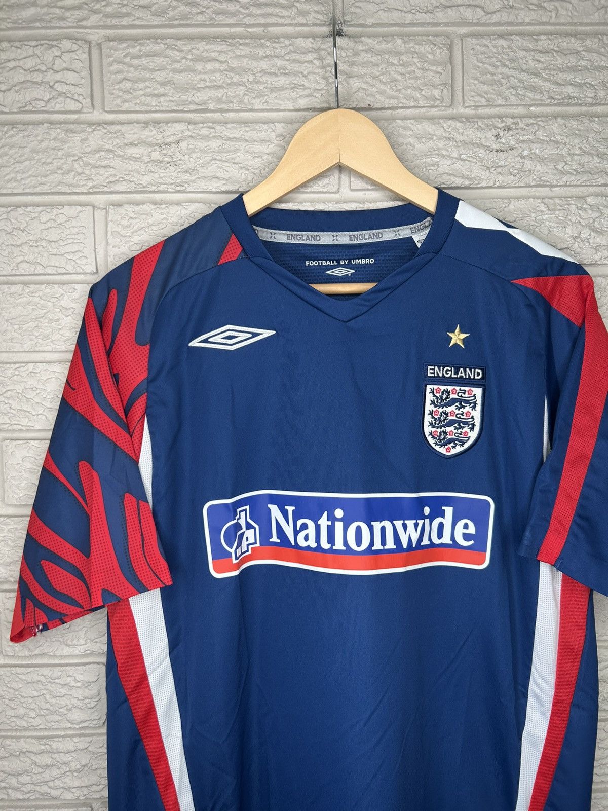 Umbro Vintage Umbro England 2005 Training Jersey Size US L / EU 52-54 / 3 - 2 Thumbnail