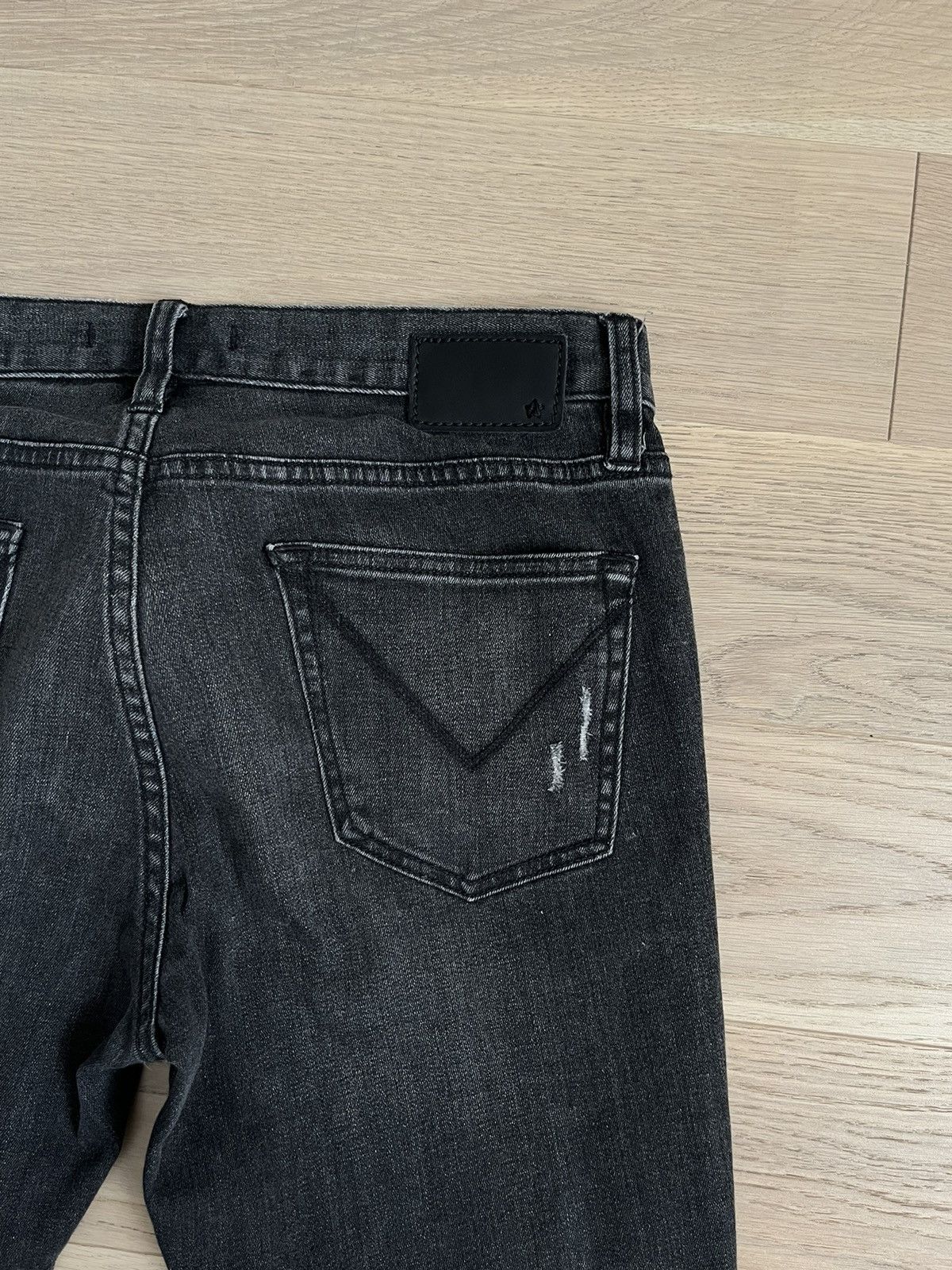 John Varvatos Wight Skinny. Size 30 Size US 30 / EU 46 - 9 Thumbnail
