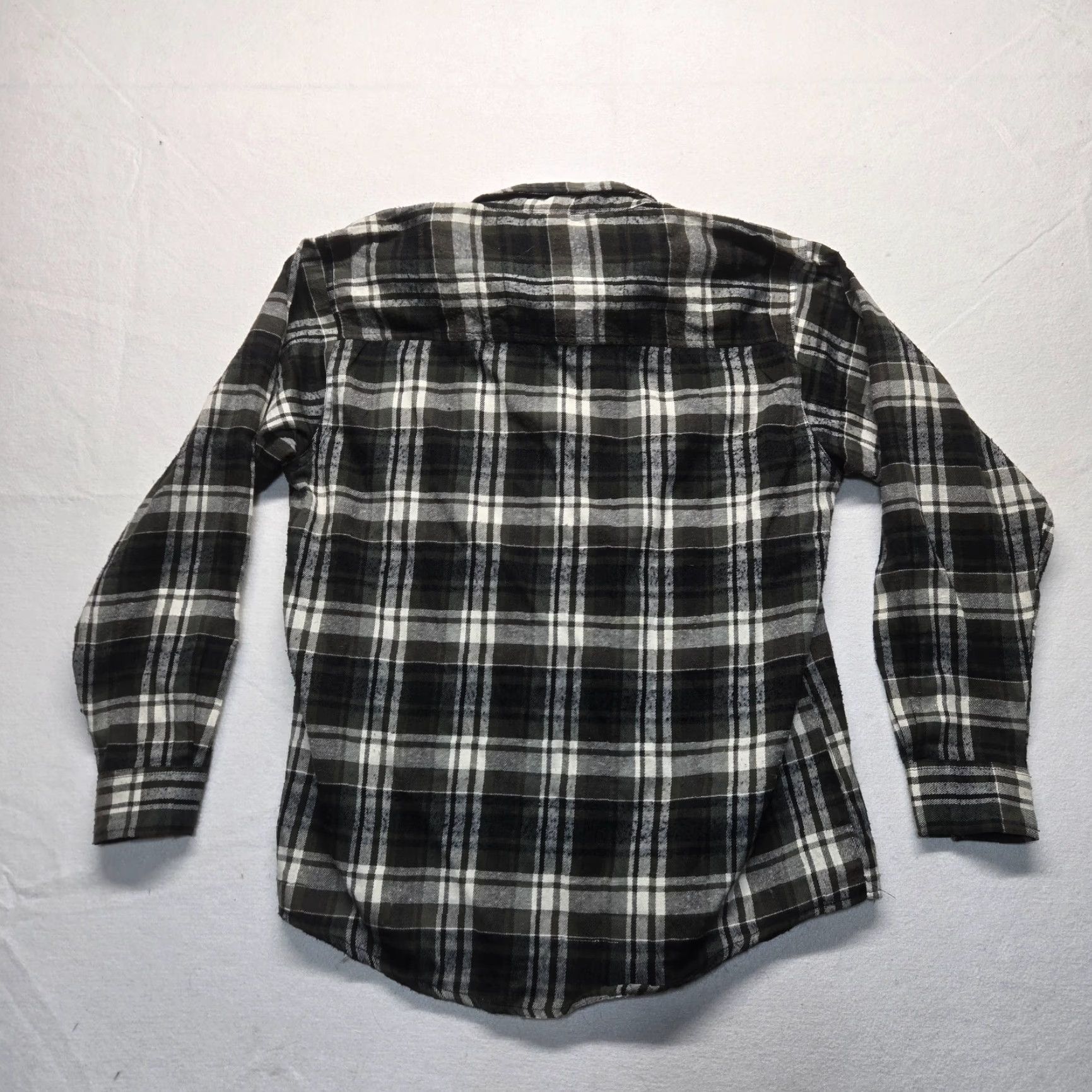 Vintage VINTAGE North West Wood Shirt Plaid Long Sleeve Men L Black Casual Western Pattern 90s Mens Size US L / EU 52-54 / 3 - 7 Thumbnail