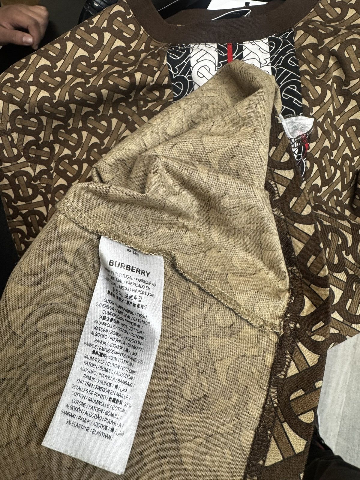 Burberry Burberry Monogram Stripe Print Cotton T-shirt Size US M / EU 48-50 / 2 - 5 Thumbnail