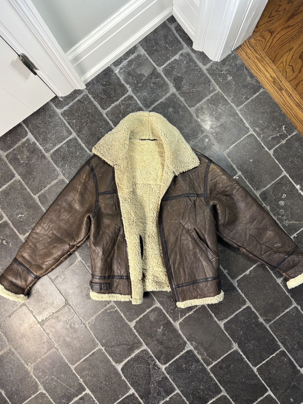 Leather Y2K Shearling Jacket Vintage Bomber Jacket Sheepskin Leather Size US M / EU 48-50 / 2 - 1 Thumbnail