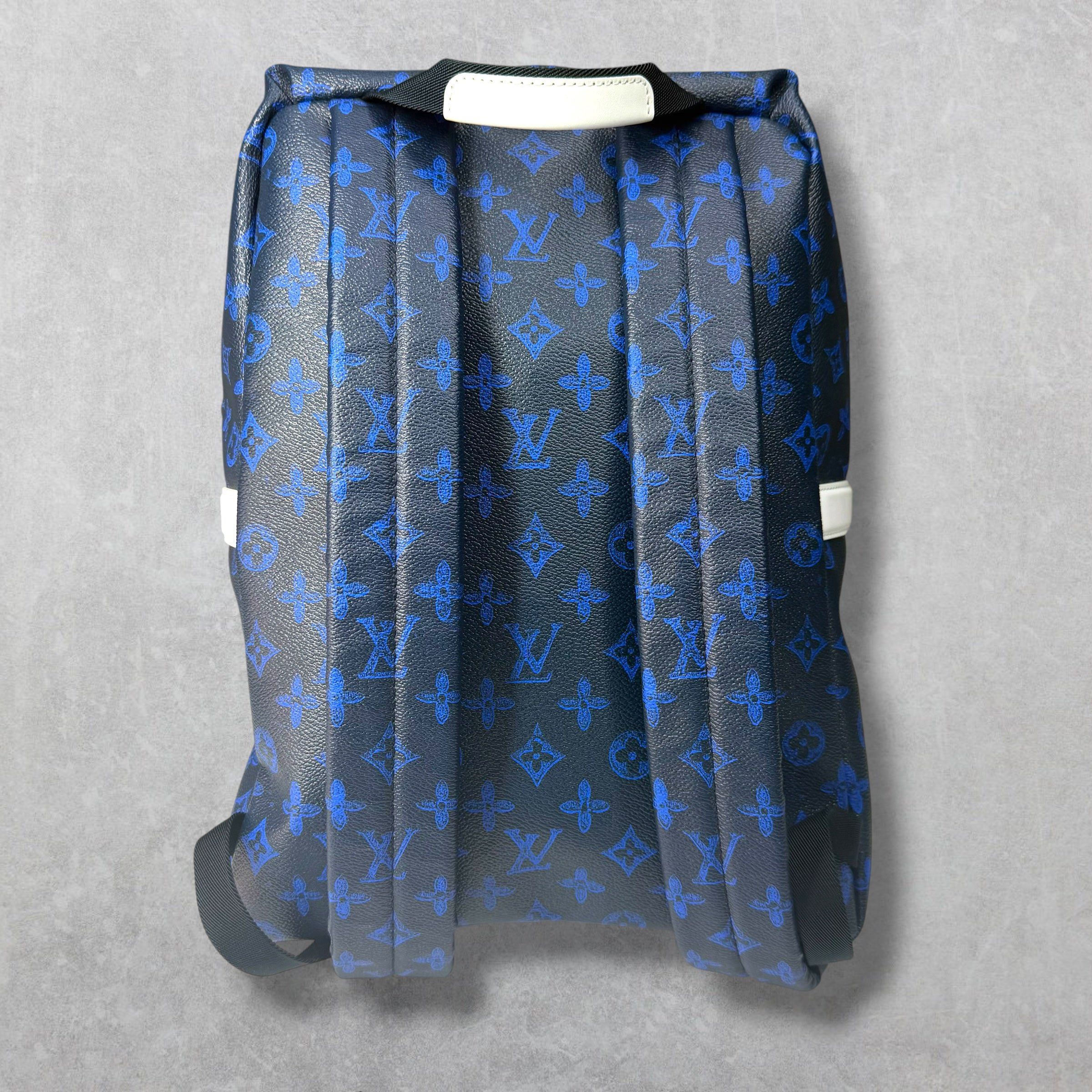 Louis Vuitton Louis Vuitton Discovery Backpack Blue Size ONE SIZE - 6 Thumbnail