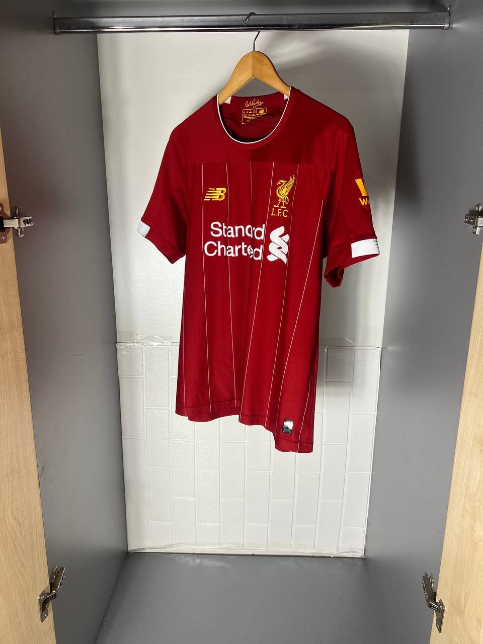 New Balance VINTAGE NEW BALANCE FC LIVERPOOL ENGLAND SOCCER JERSEY RETRO Size US L / EU 52-54 / 3 - 3 Thumbnail