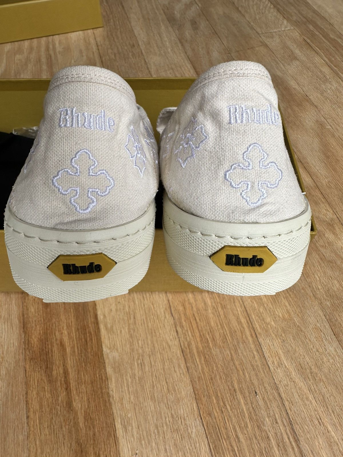 Rhude Rhude Slip On Sneaker Sz13 white/0377 Size US 13 / EU 46 - 2 Thumbnail