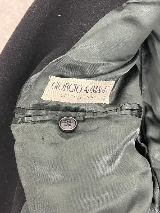 Giorgio Armani 1990s Giorgio Armani Black Buttoned Wool & Silk Trench Coat Size US M / EU 48-50 / 2 - 9 Thumbnail