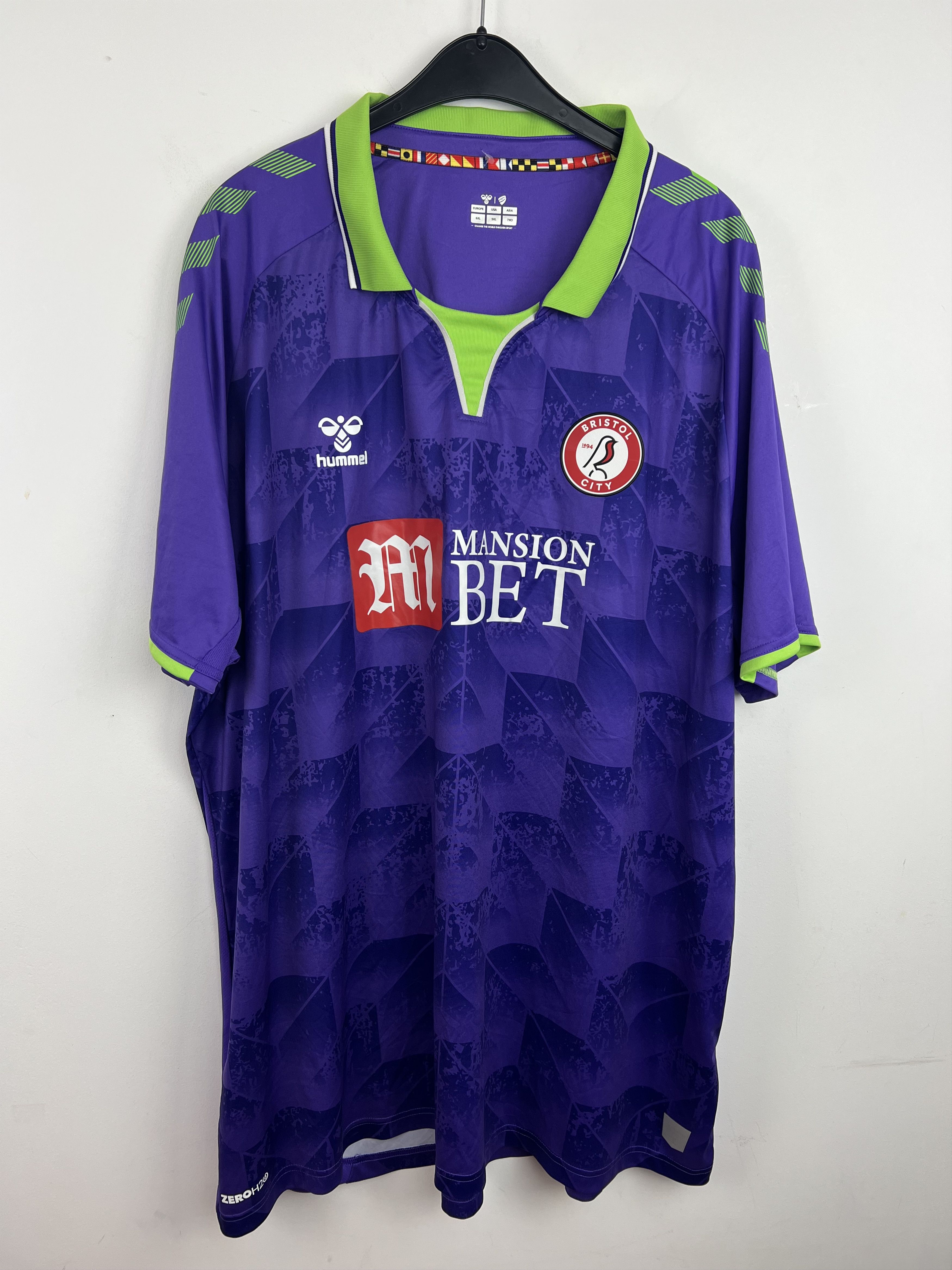 Hummel BRISTOL CITY 2020-21 Away FOOTBALL Kit SHIRT size 6XL Size US XXL / EU 58 / 5 - 1 Thumbnail