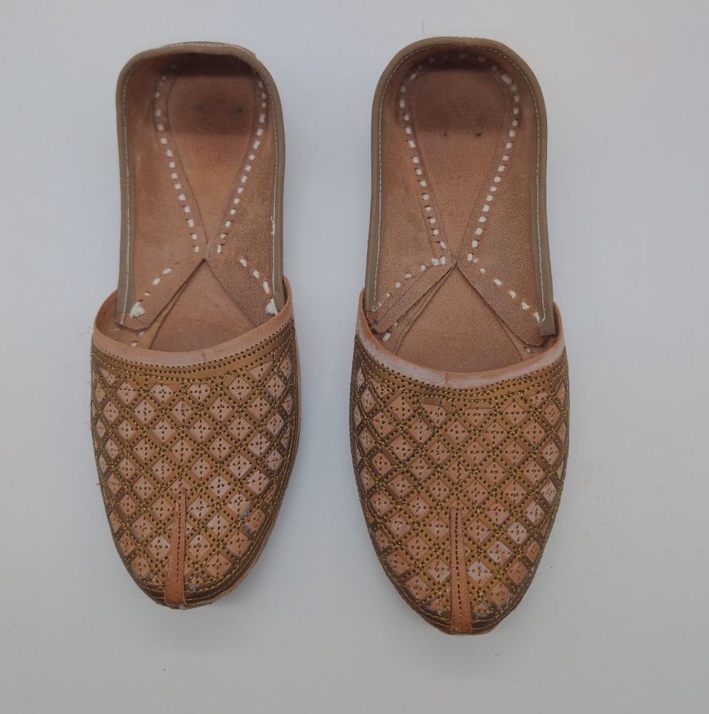 Vintage Traditional Indian Wedding Women's Shoes Sz 9.5 Size US 9.5 / IT 39.5 - 4 Thumbnail