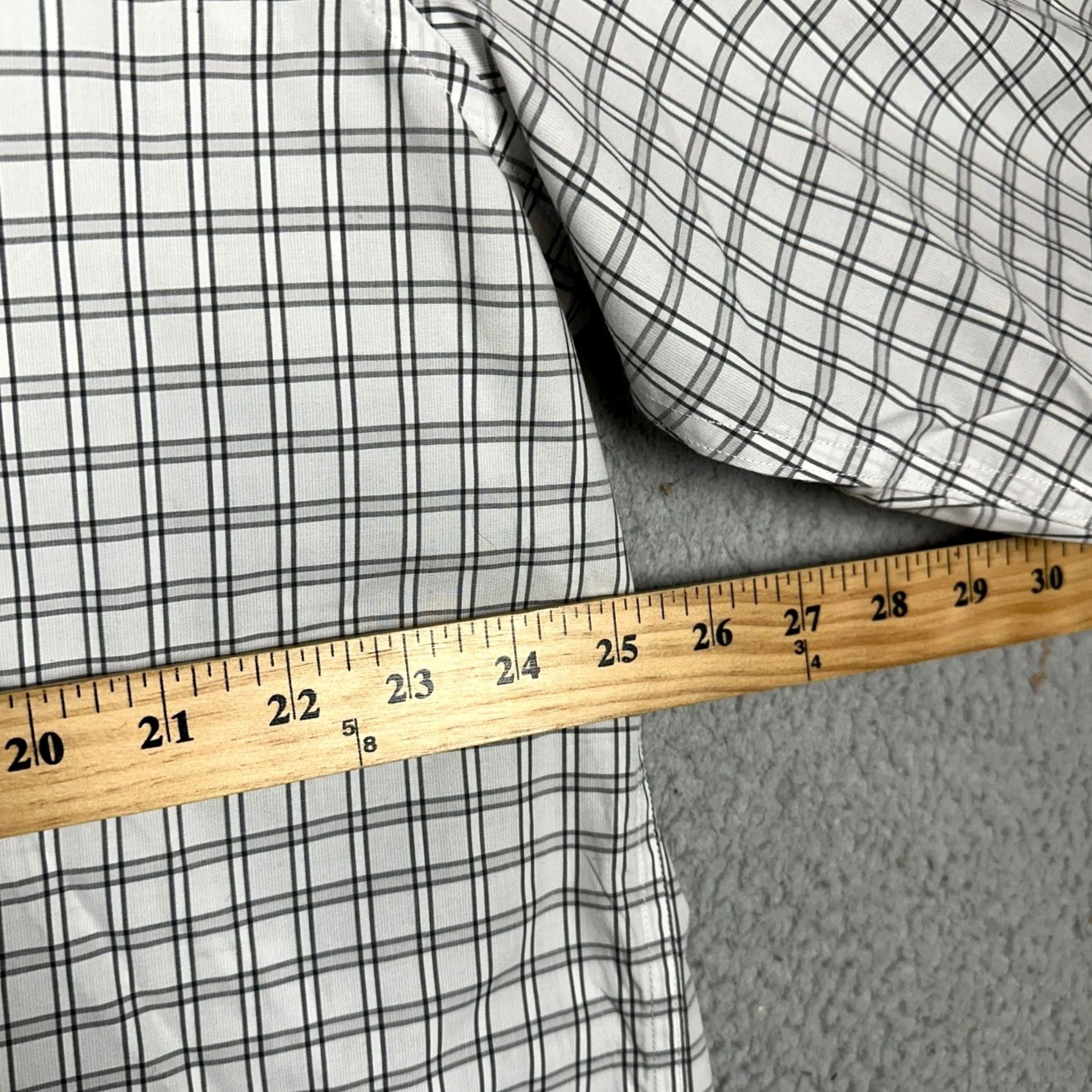 Banana Republic Banana Republic Shirt Mens XL White Black Grid Check Button Up EUC Size US XL / EU 56 / 4 - 5 Thumbnail