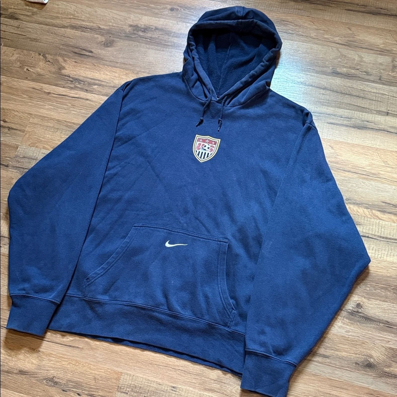 Nike Y2K Nike USA Soccer Center Swoosh Pocket Hoodie Sweatshirt Size US XL / EU 56 / 4 - 3 Thumbnail