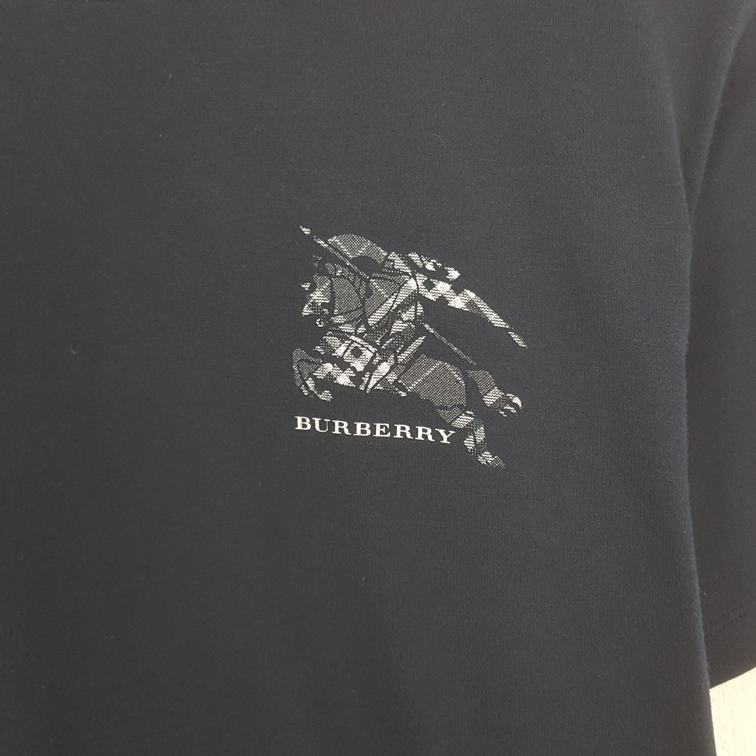 Burberry × Japanese Brand × Vintage Vintage Burberry London Custom Spell Out Tshirt Size US M / EU 48-50 / 2 - 4 Thumbnail