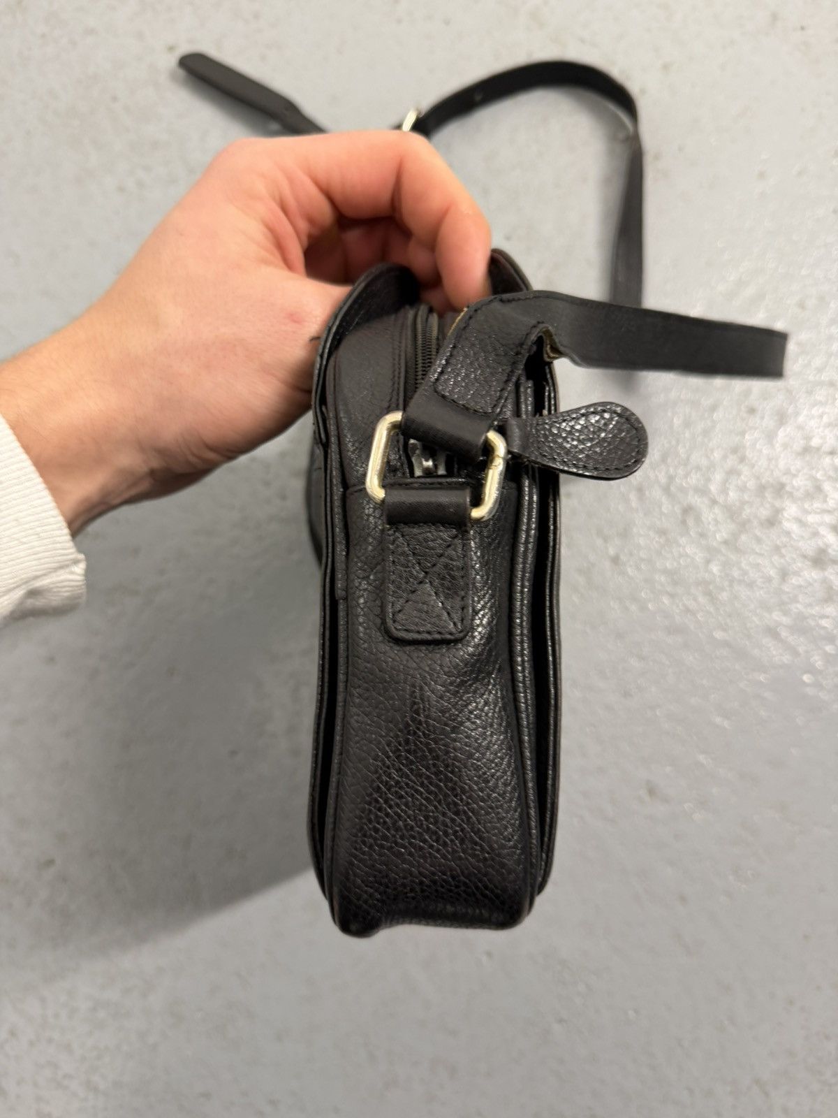 Fendi Vintage Fendi Leather Crossbody Bag Size ONE SIZE - 6 Thumbnail