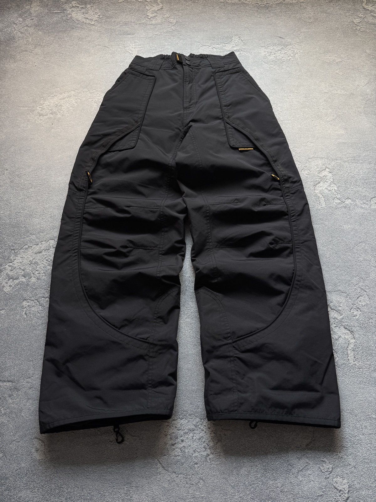 Oakley vintage 90s oakley ski pants rare gorpcore streetwear Size US 32 / EU 48 - 1 Thumbnail