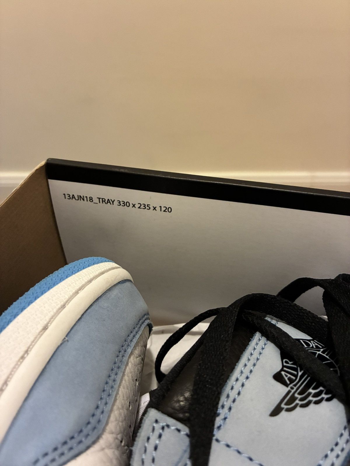 Jordan Brand Jordan 1 High UNC Size US 11 / EU 44 - 8 Thumbnail