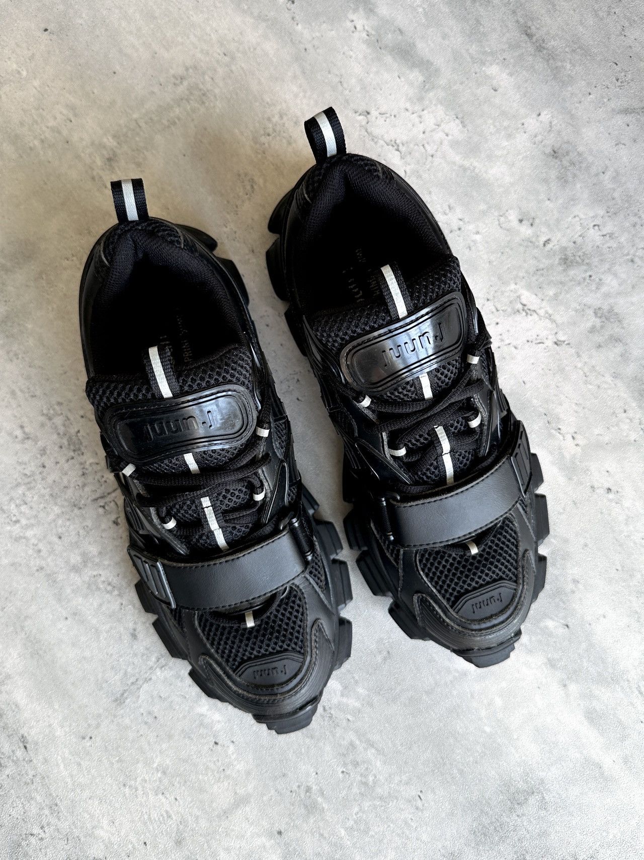 Juun.J SS20 VELCRO STRAP TECHNICAL RUNNERS Size US 9 / EU 42 - 10 Thumbnail